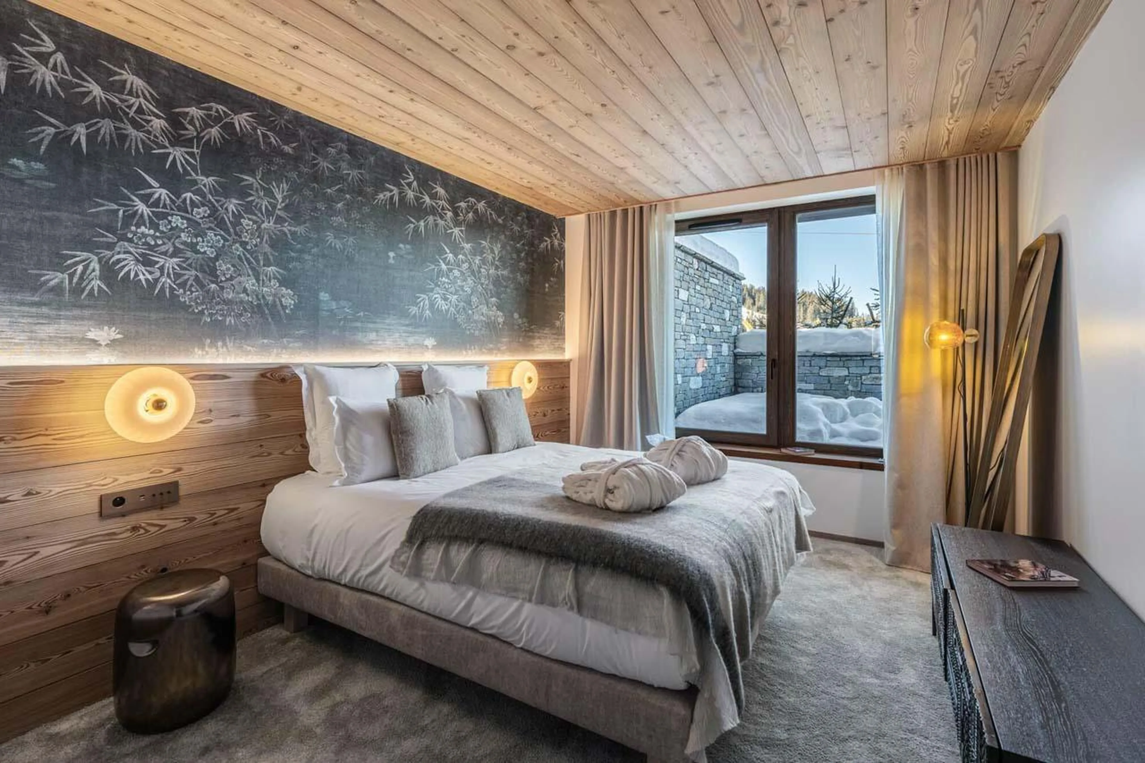 Double bedroom at Apartment Intresso in Courchevel 1850