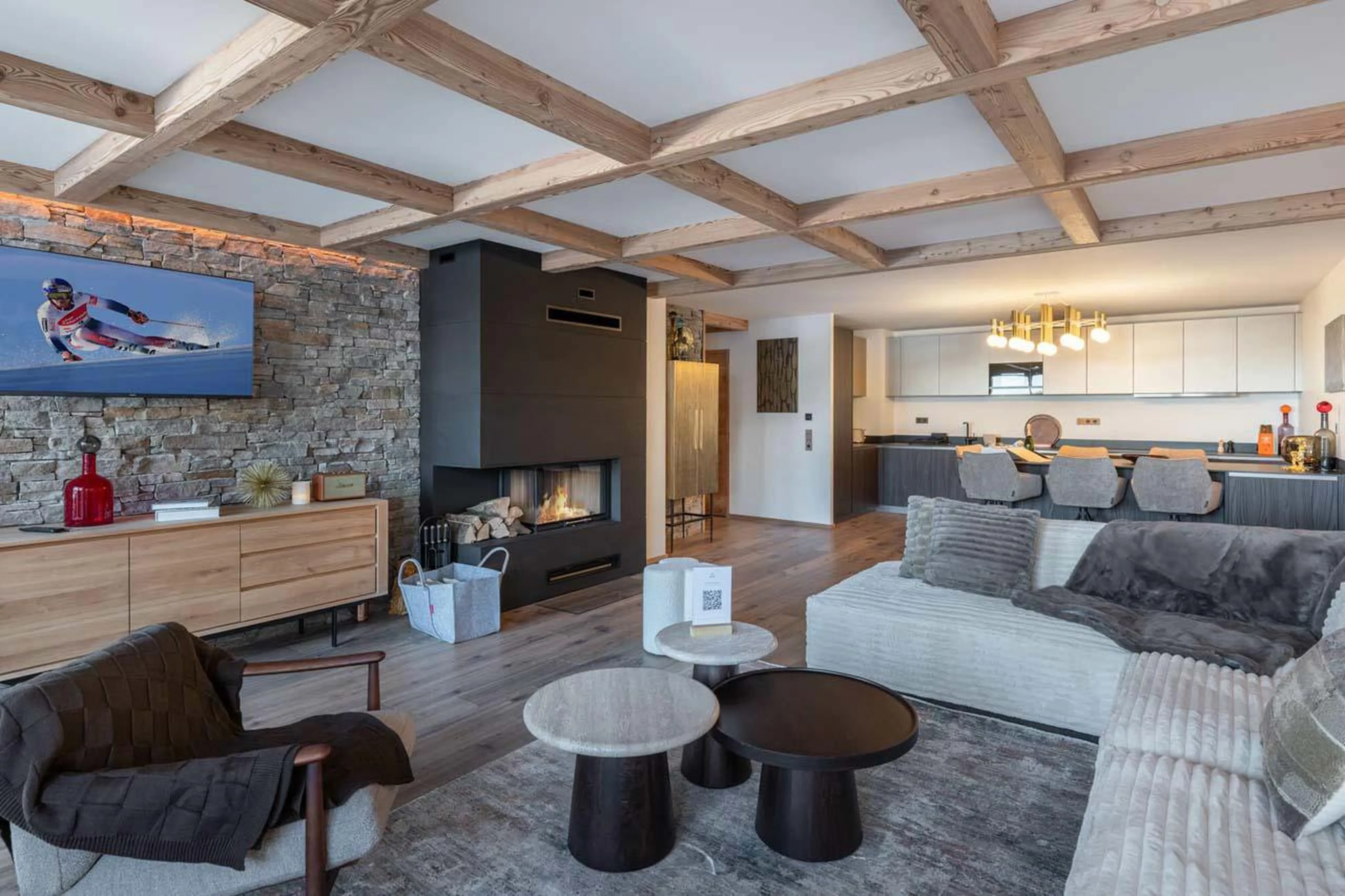 Open-plan living area at Apartment Intresso in Courchevel 1850