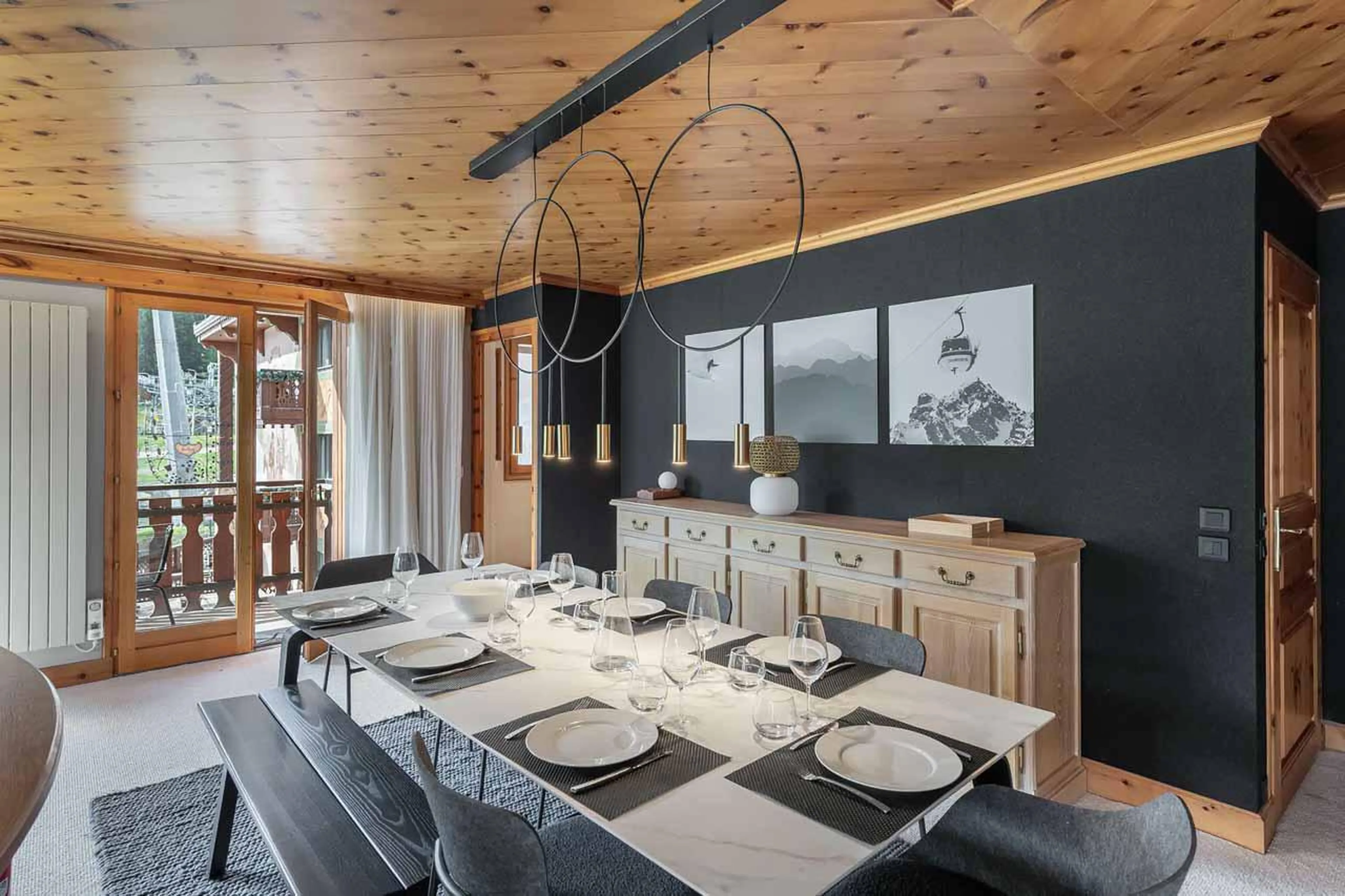 Dining area at Apartment Jean Blanc 3 in Courchevel 1850