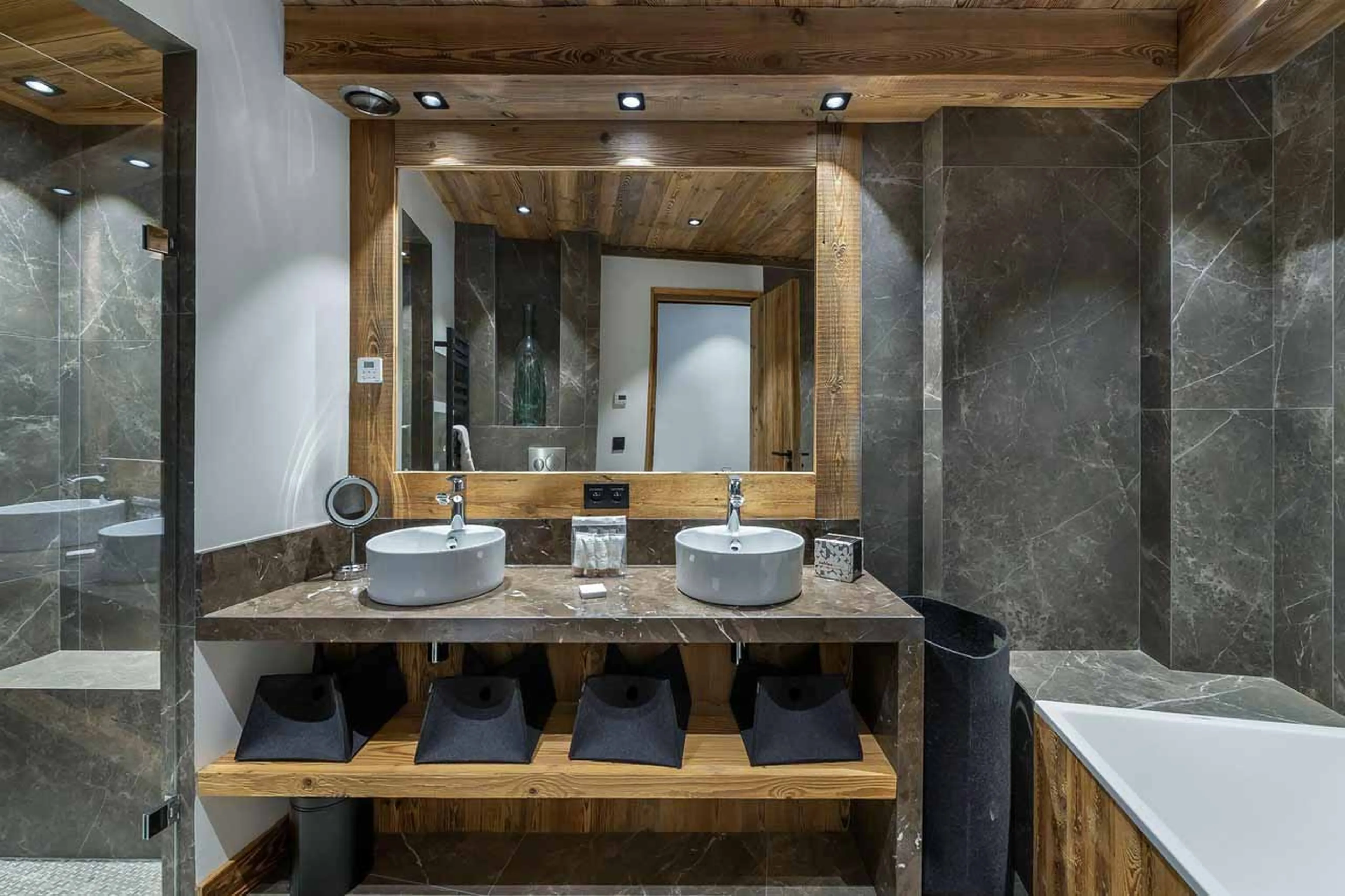 Bedroom 3 en-suite at Apartment La Face 1 in Val d'Isere