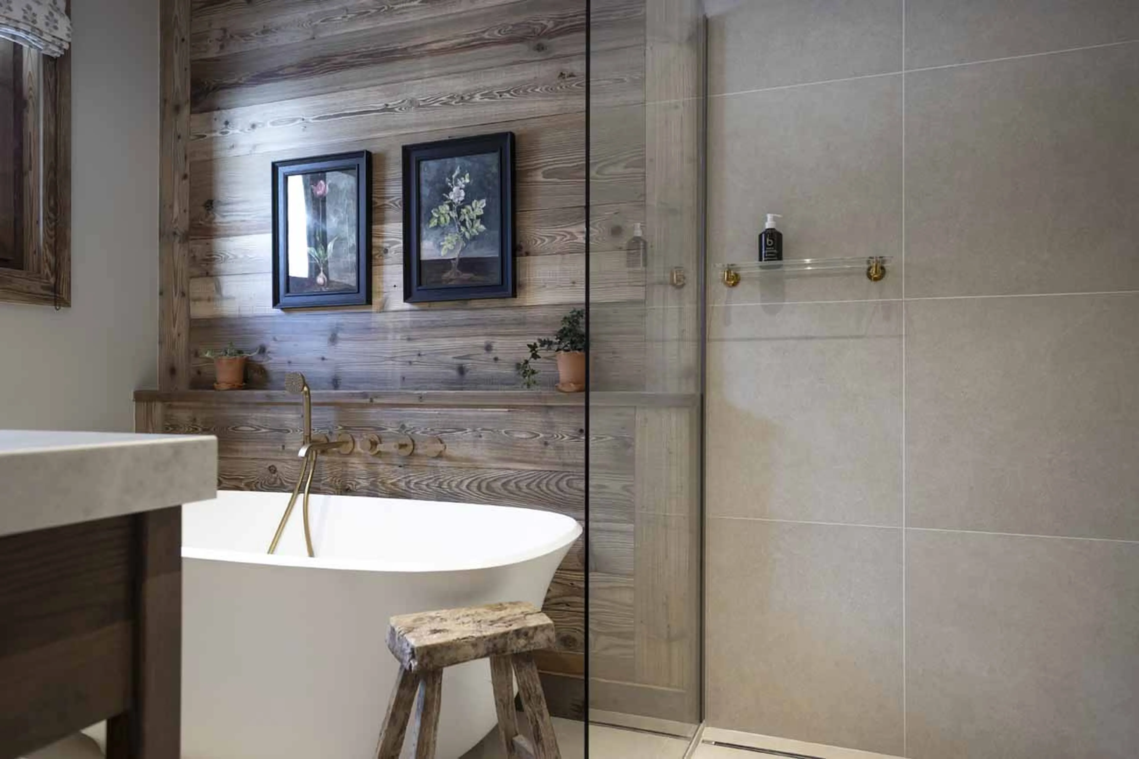 Bedroom 3 en-suite at Apartment La Gelinotte in Val d'Isere