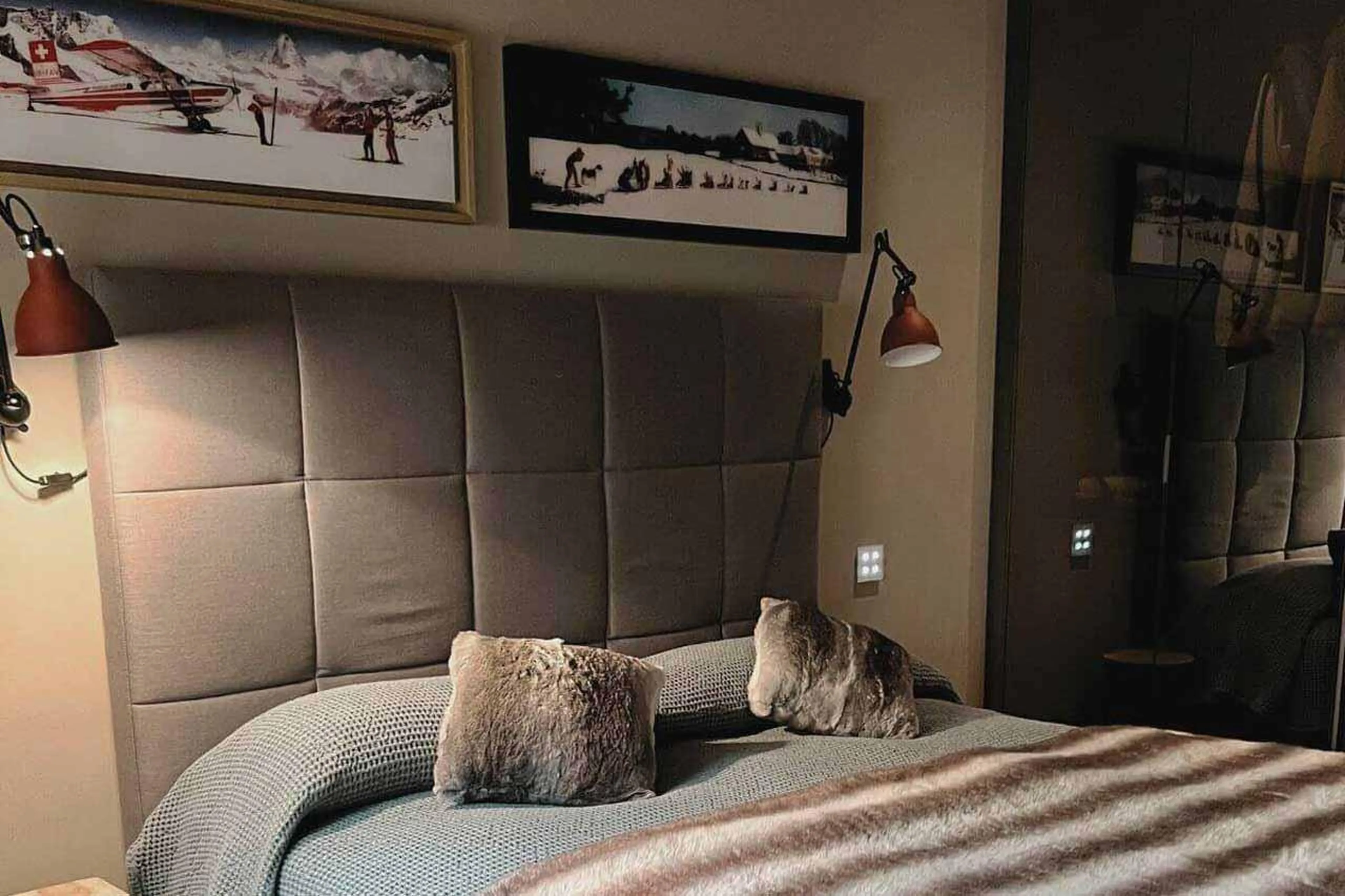 Double bed in Apartment Lain Alpin, St Moritz