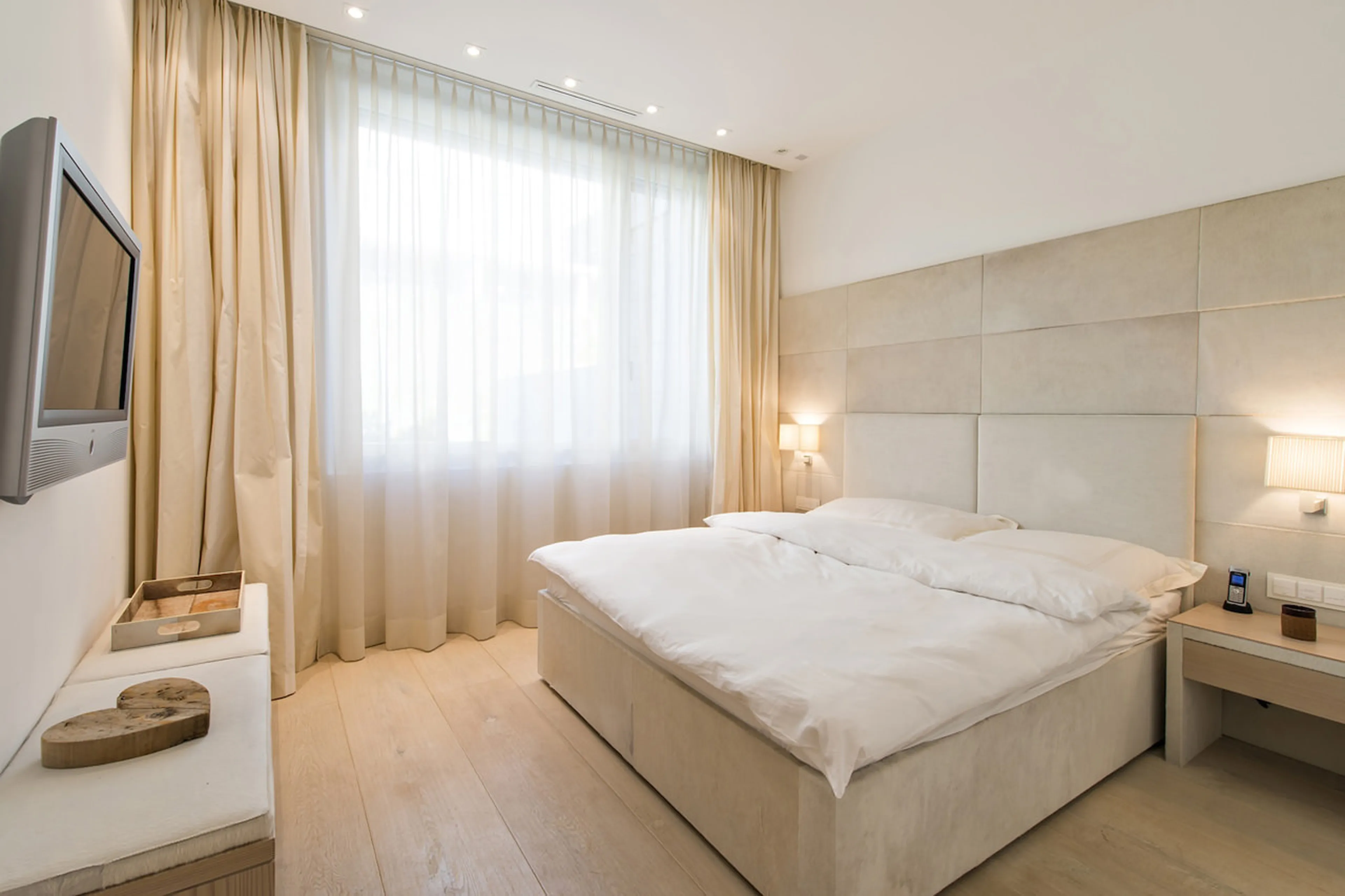 Double bedroom in Apartment Lakeside in St Moritz