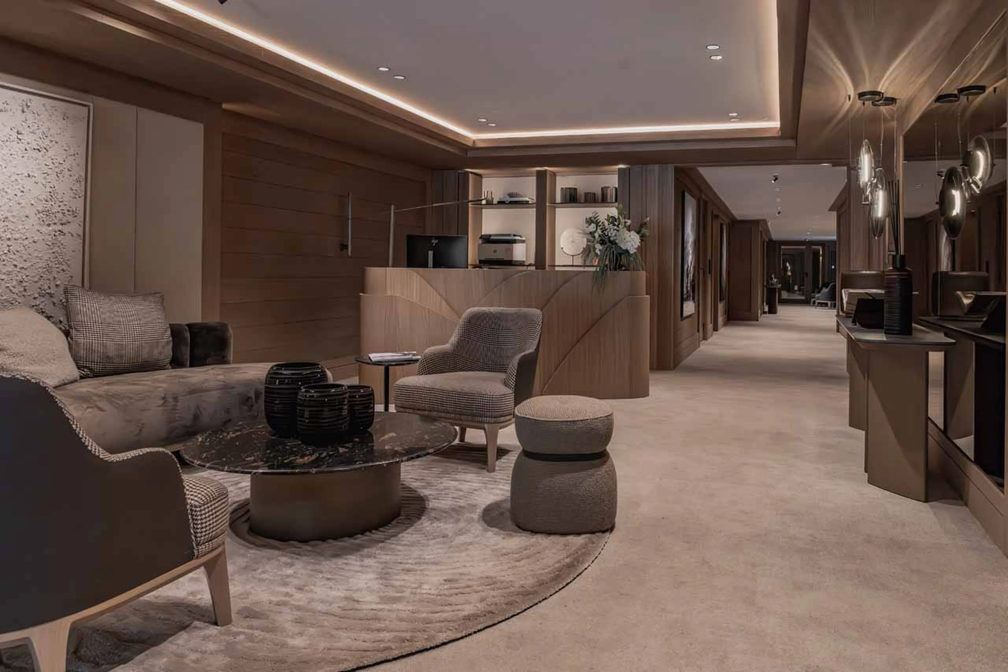 Front desk in reception in Le Cinq, Val d'Isere