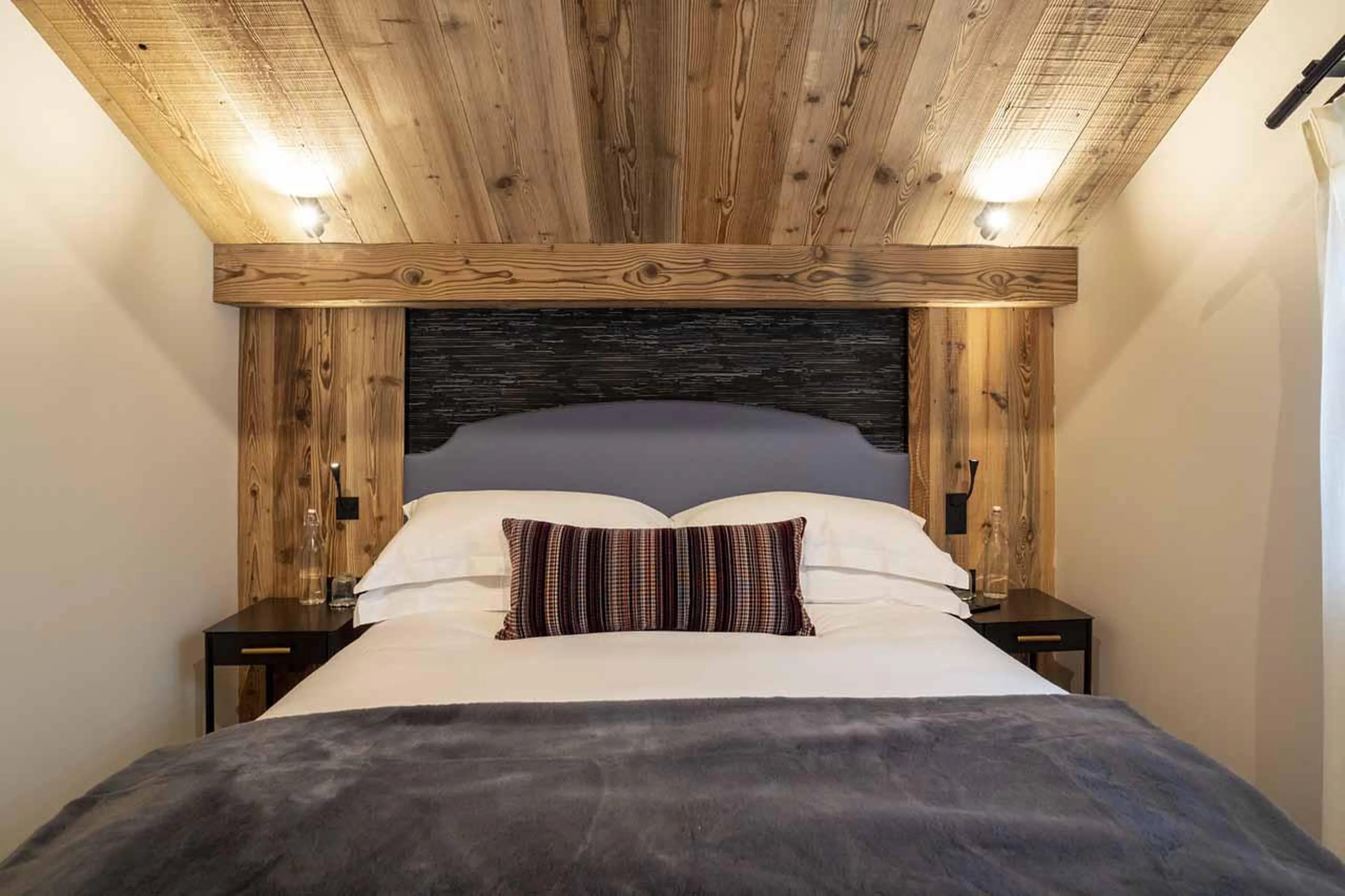 Double bedroom at Apartment Le Cygne in Meribel
