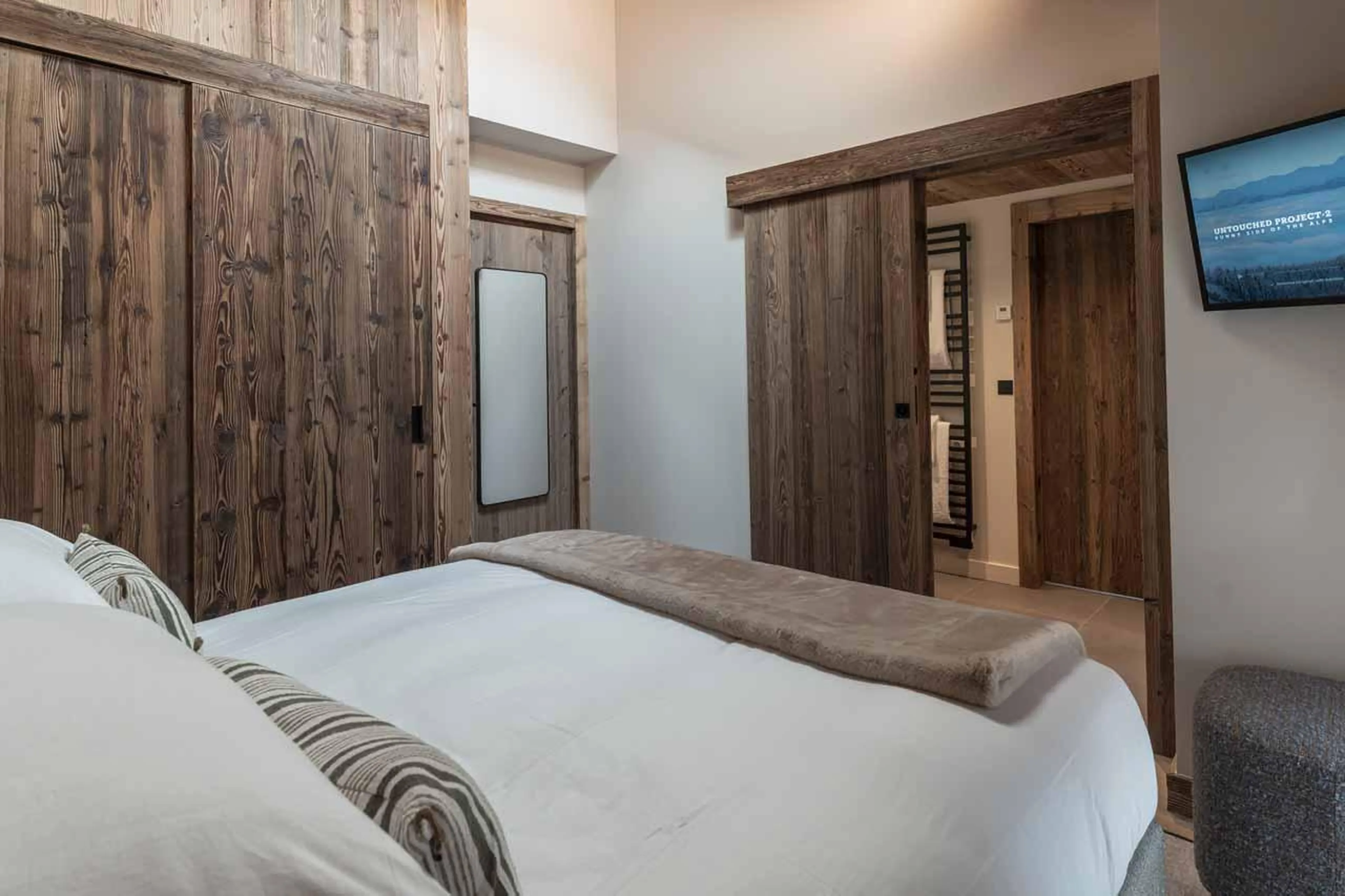 Twin or double bed at Apartment Le Cygne in Meribel