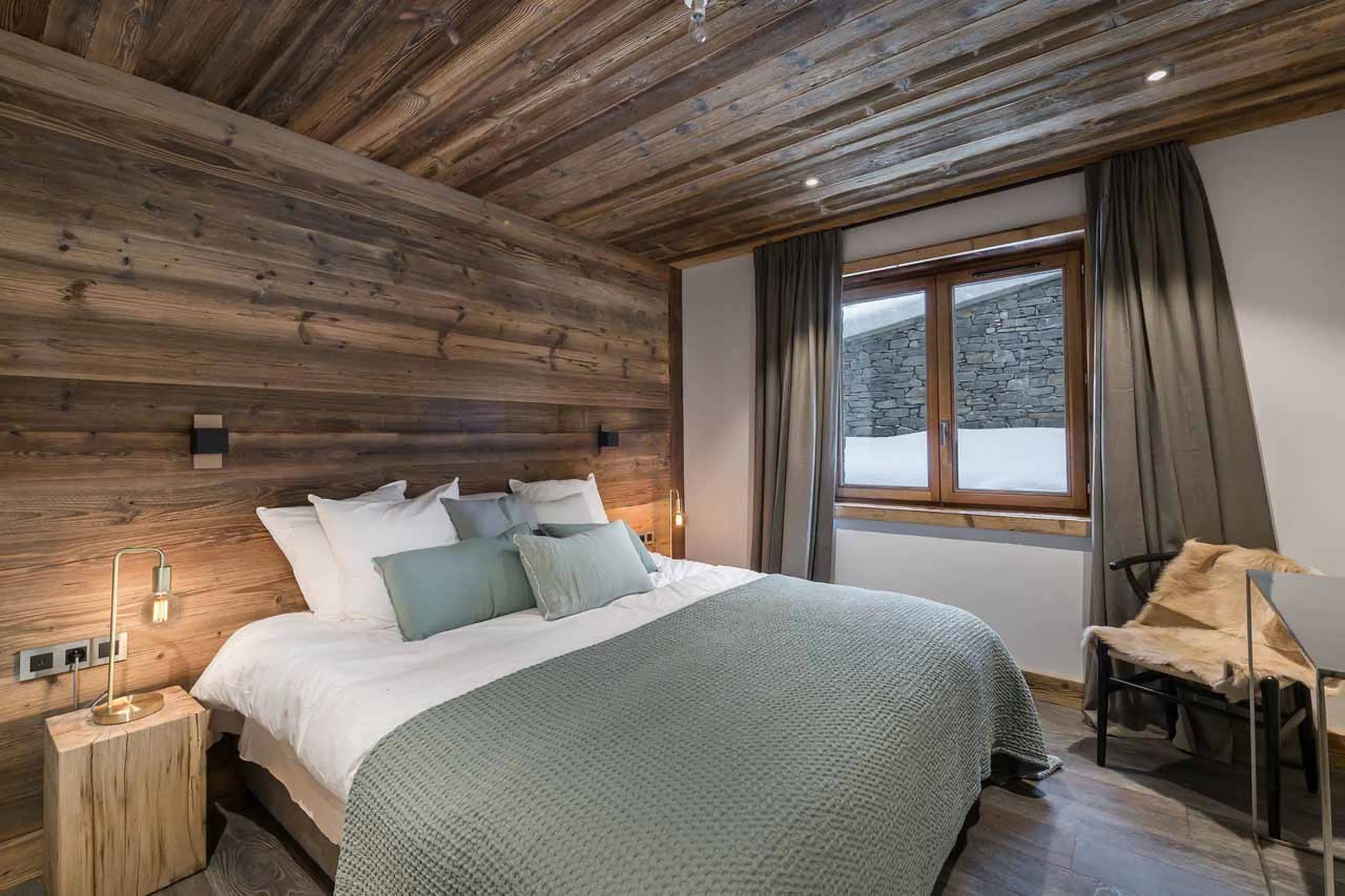Bedroom five at Apartment Les Belles Alpes 1 in Meribel