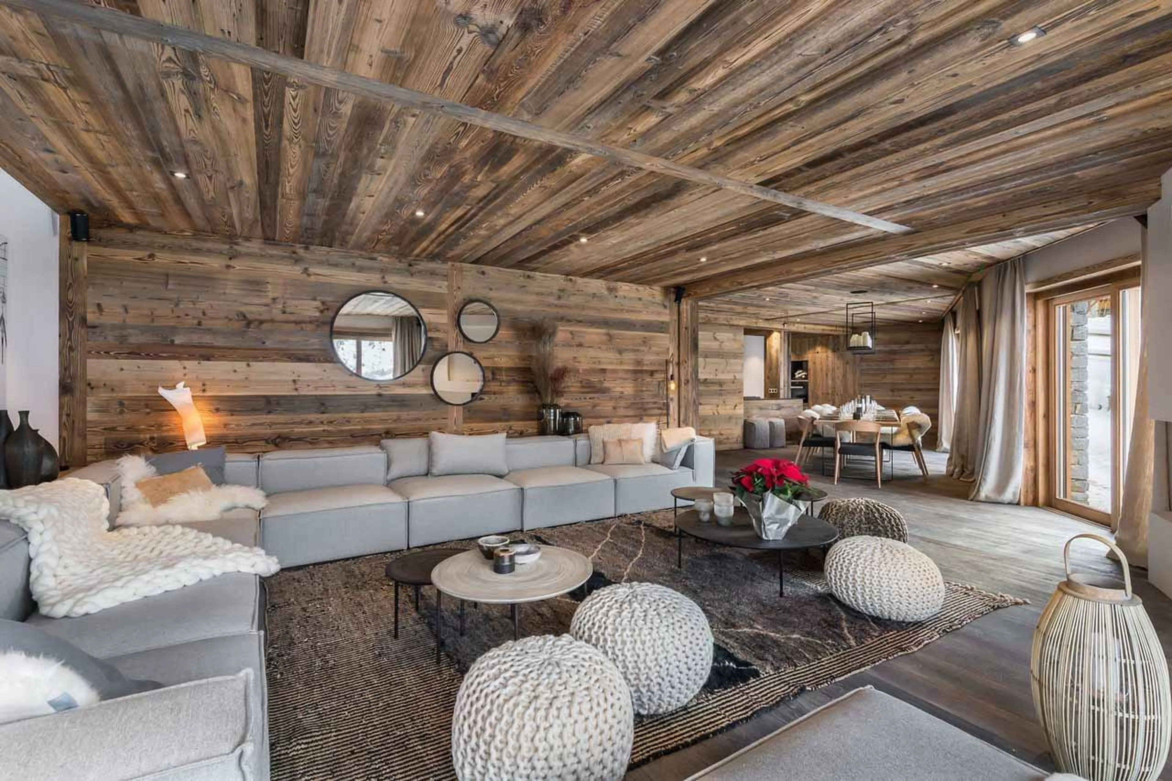 Living and dining area at Apartment Les Belles Alpes 1 in Meribel