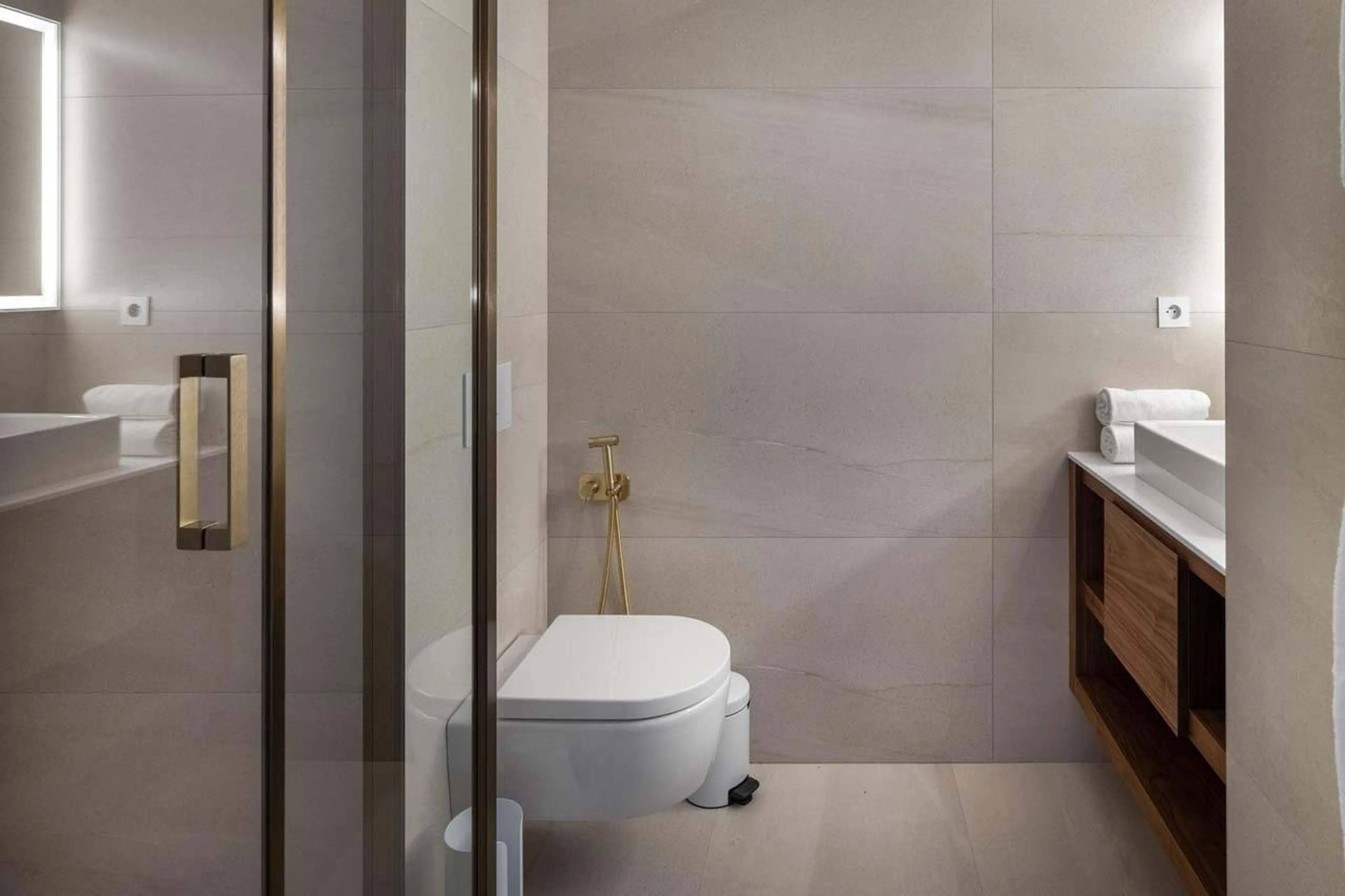 En-suite shower room at Apartment Limeo in Courchevel 1850