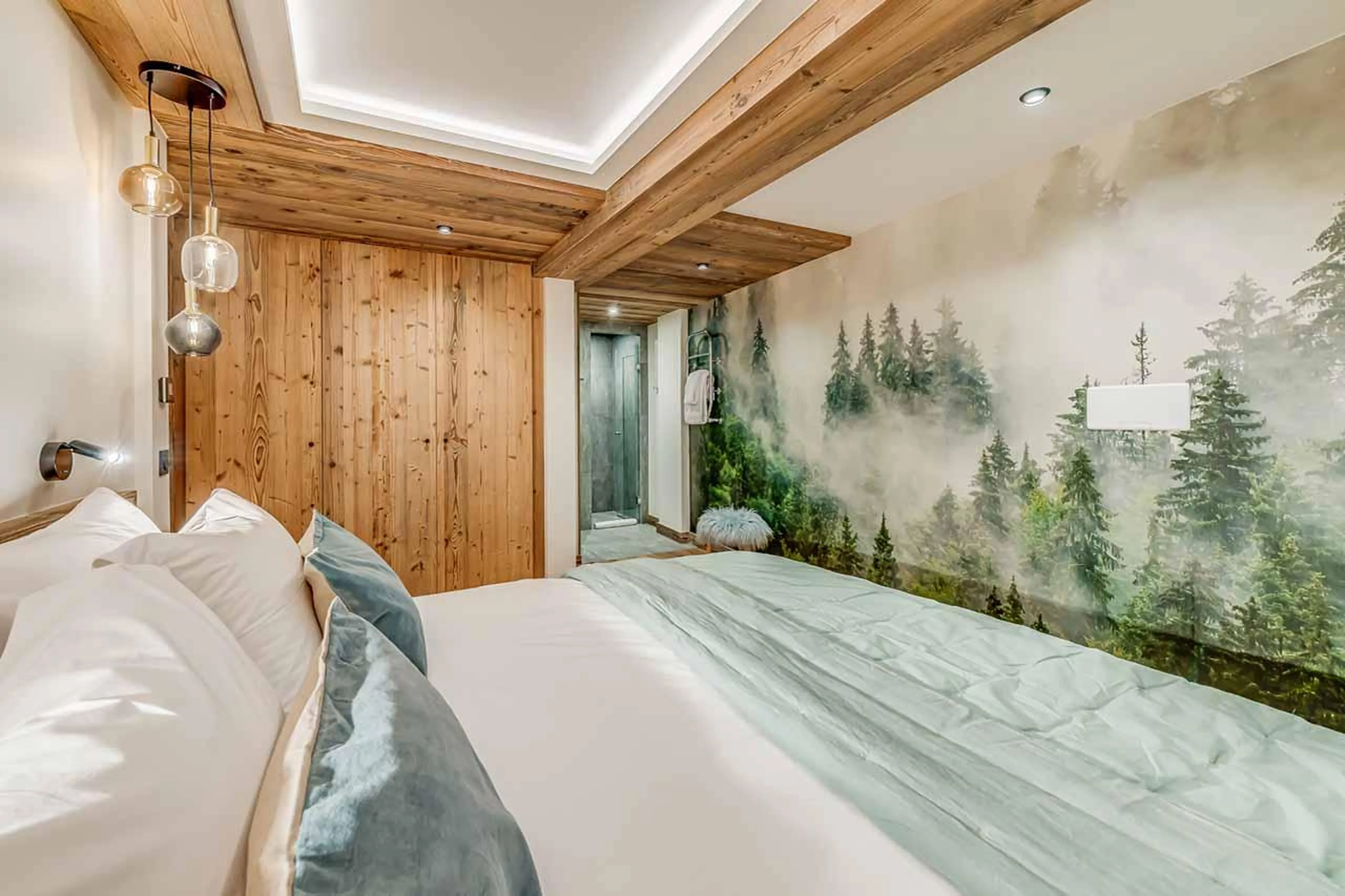 Double bedroom in Apartment Luna, Val d'Isere