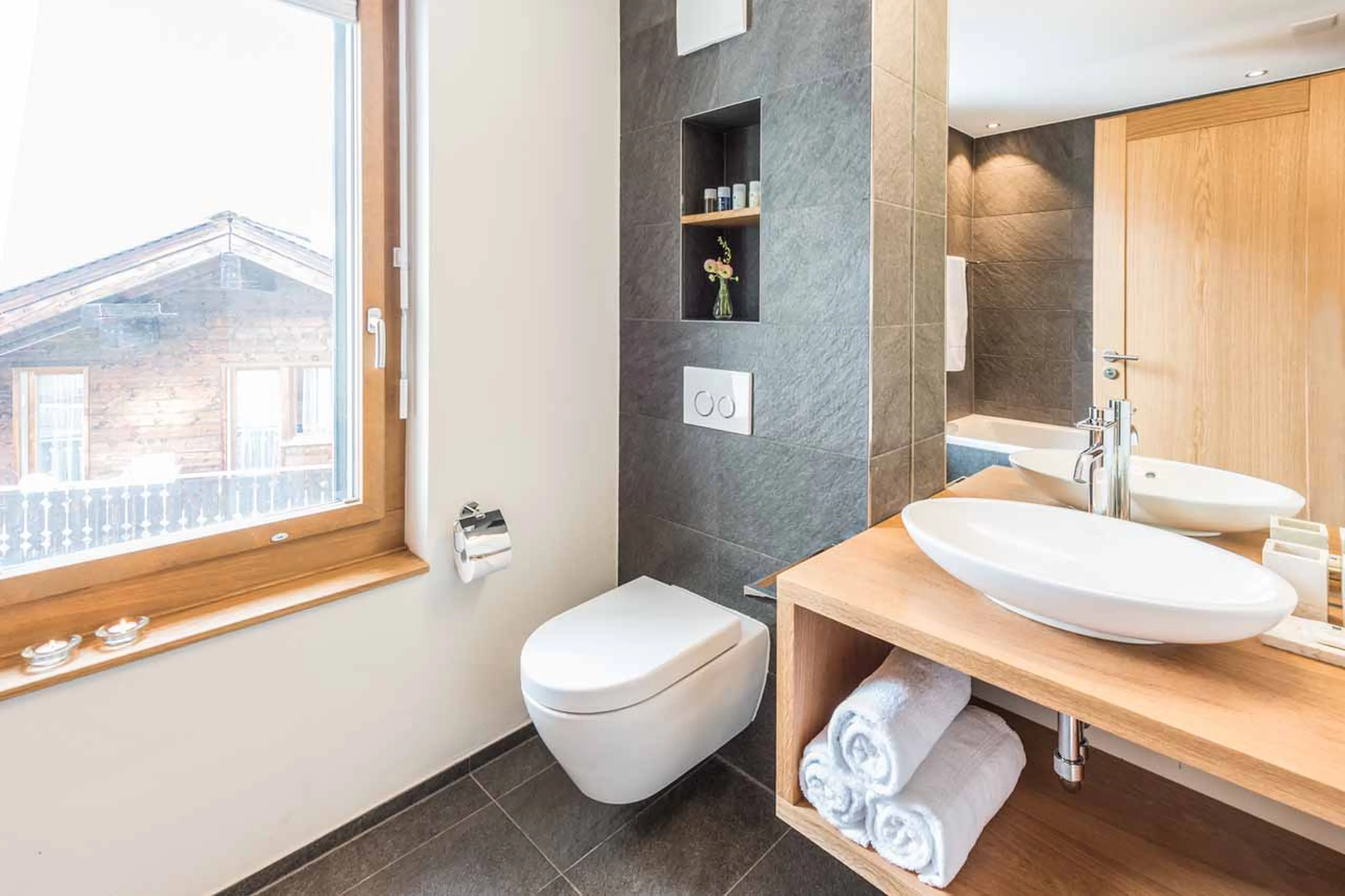 Bathroom at Apartment Lys in Zermatt