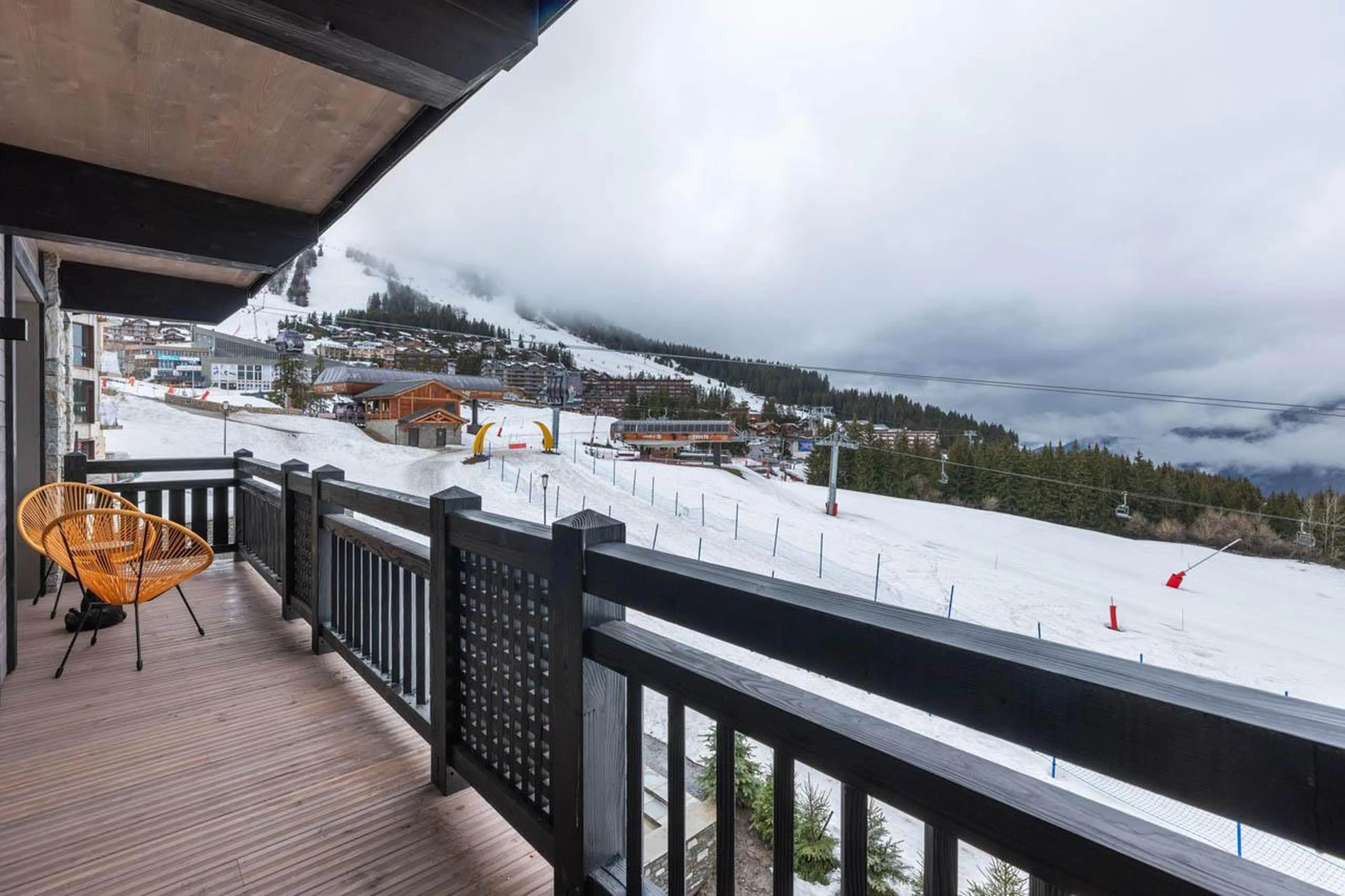 Balcony overlooking the piste at Apartment Michaelo in Courchevel 1850