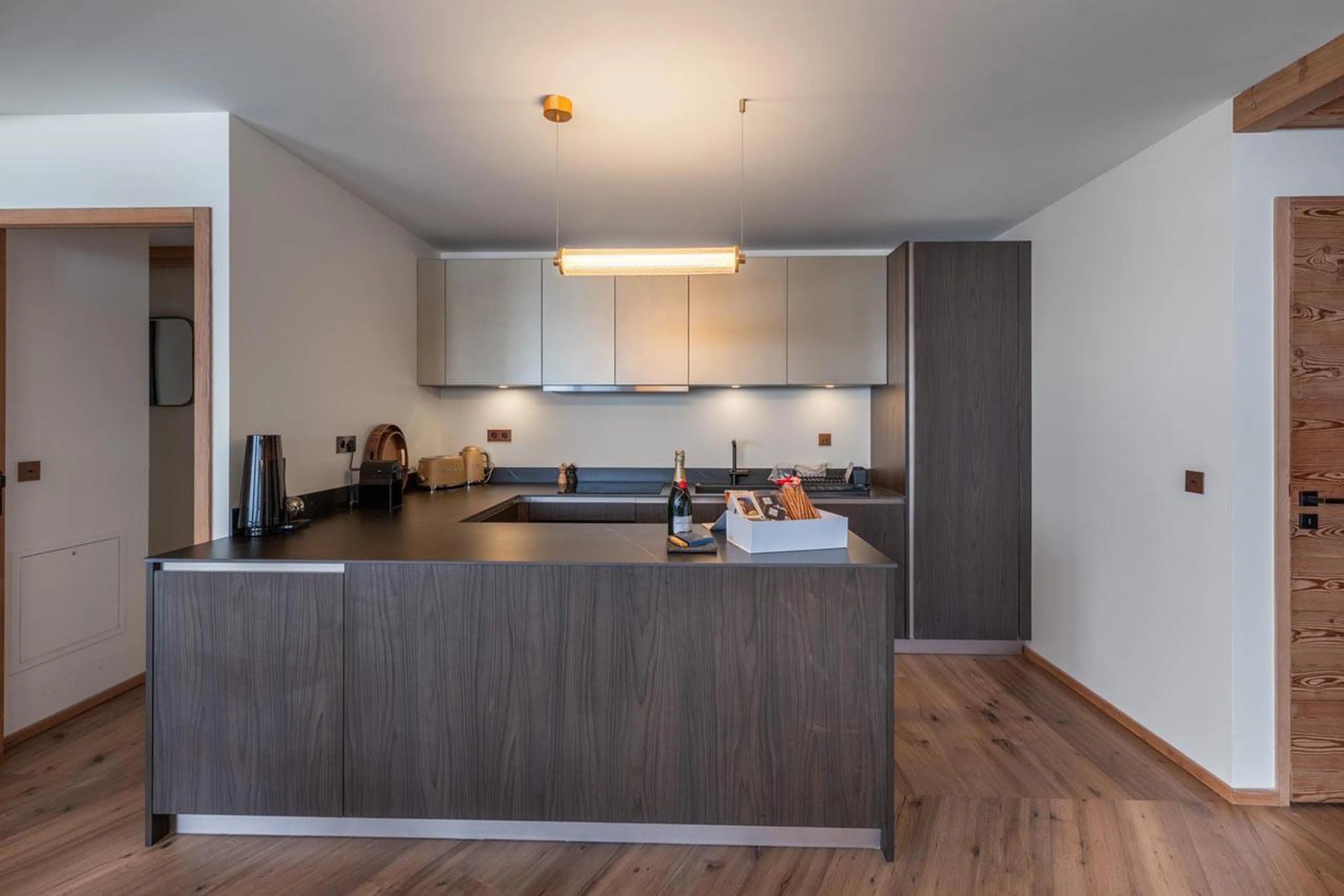 Modern and well-equipped kitchen at Apartment Michaelo in Courchevel 1850