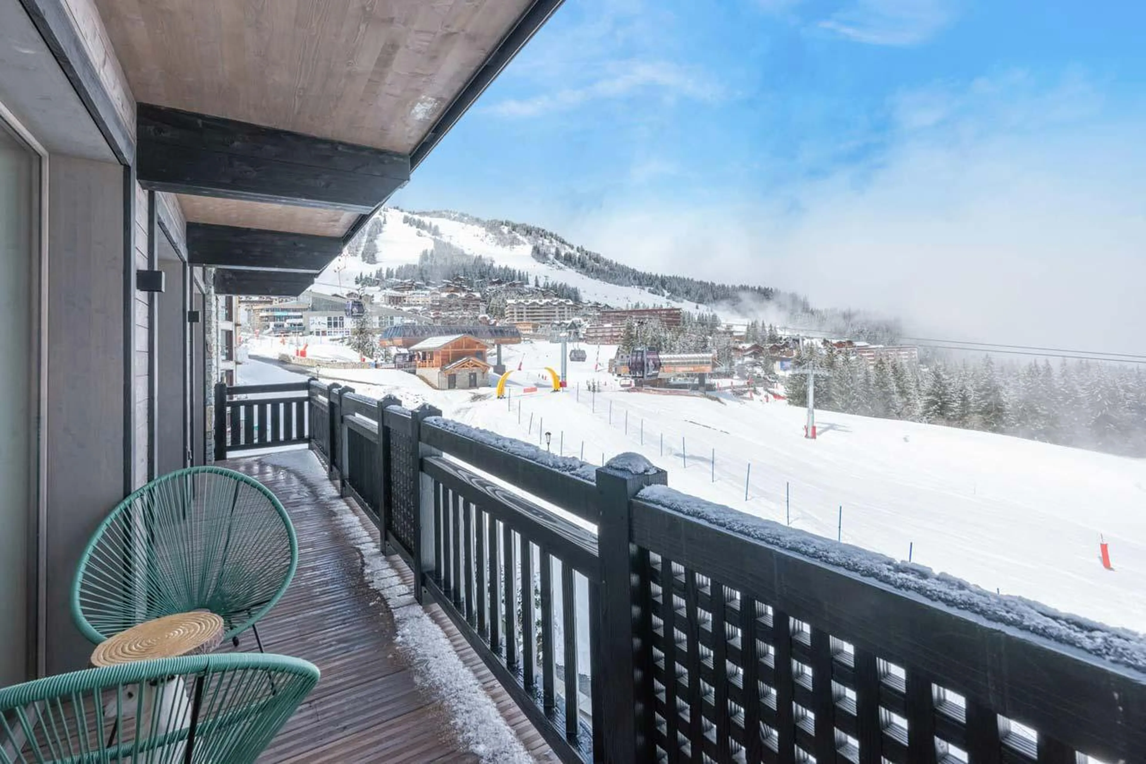 View from balcony of Apartment Mistero in Courchevel 1850