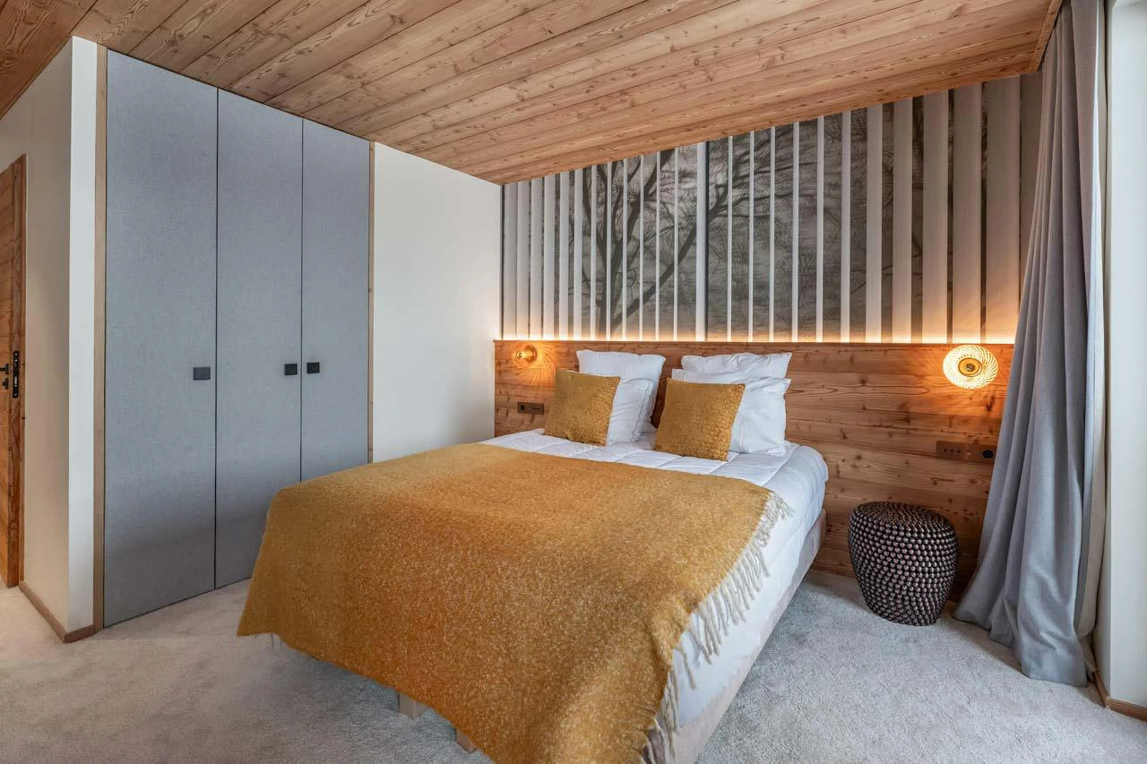 Double/twin bed in Apartment Mistero in Courchevel 1850