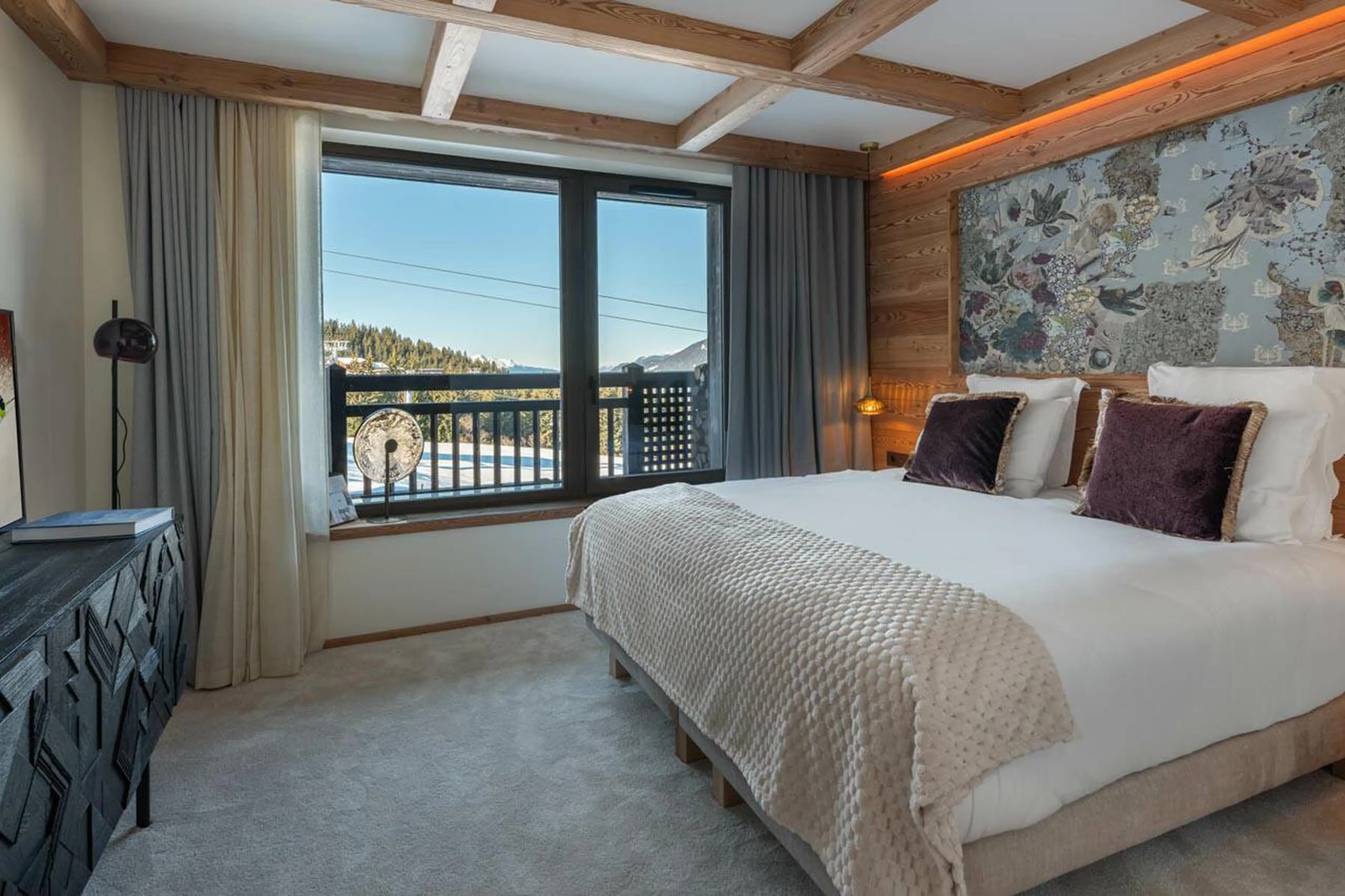 Bedroom at Apartment Nettuno in Courchevel 1850