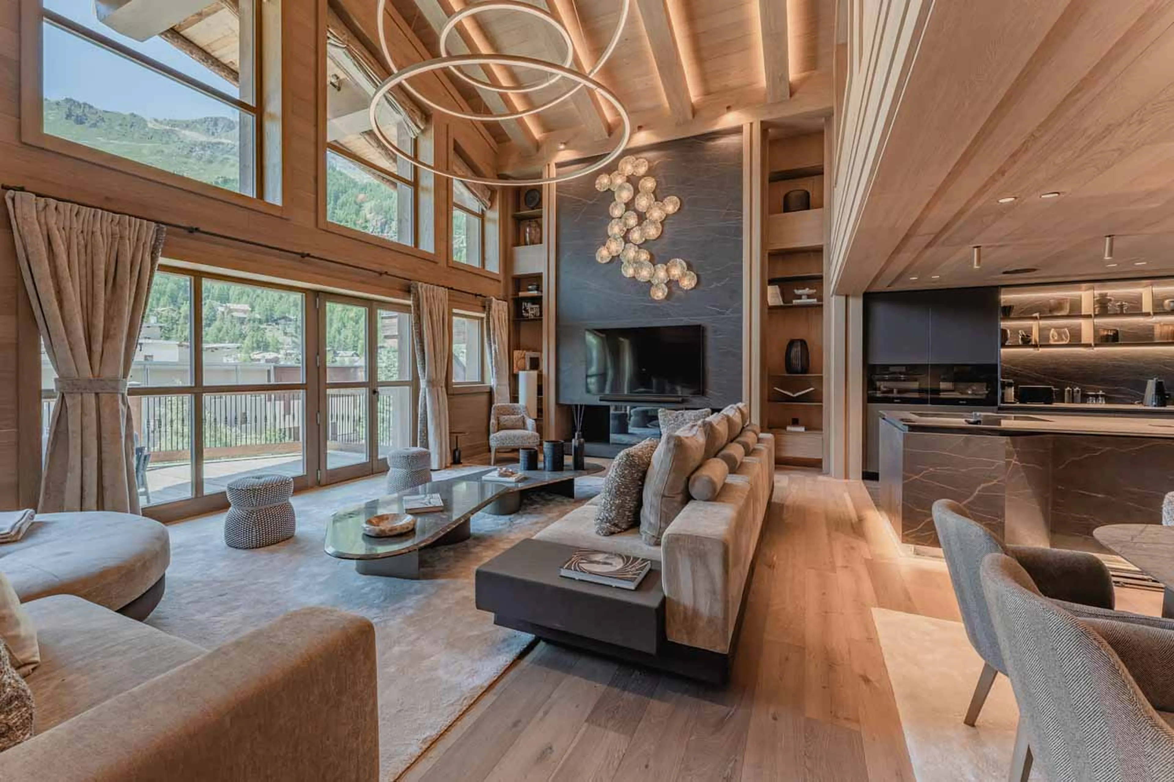 Living area windows at Apartment Pistini in Val d'Isere
