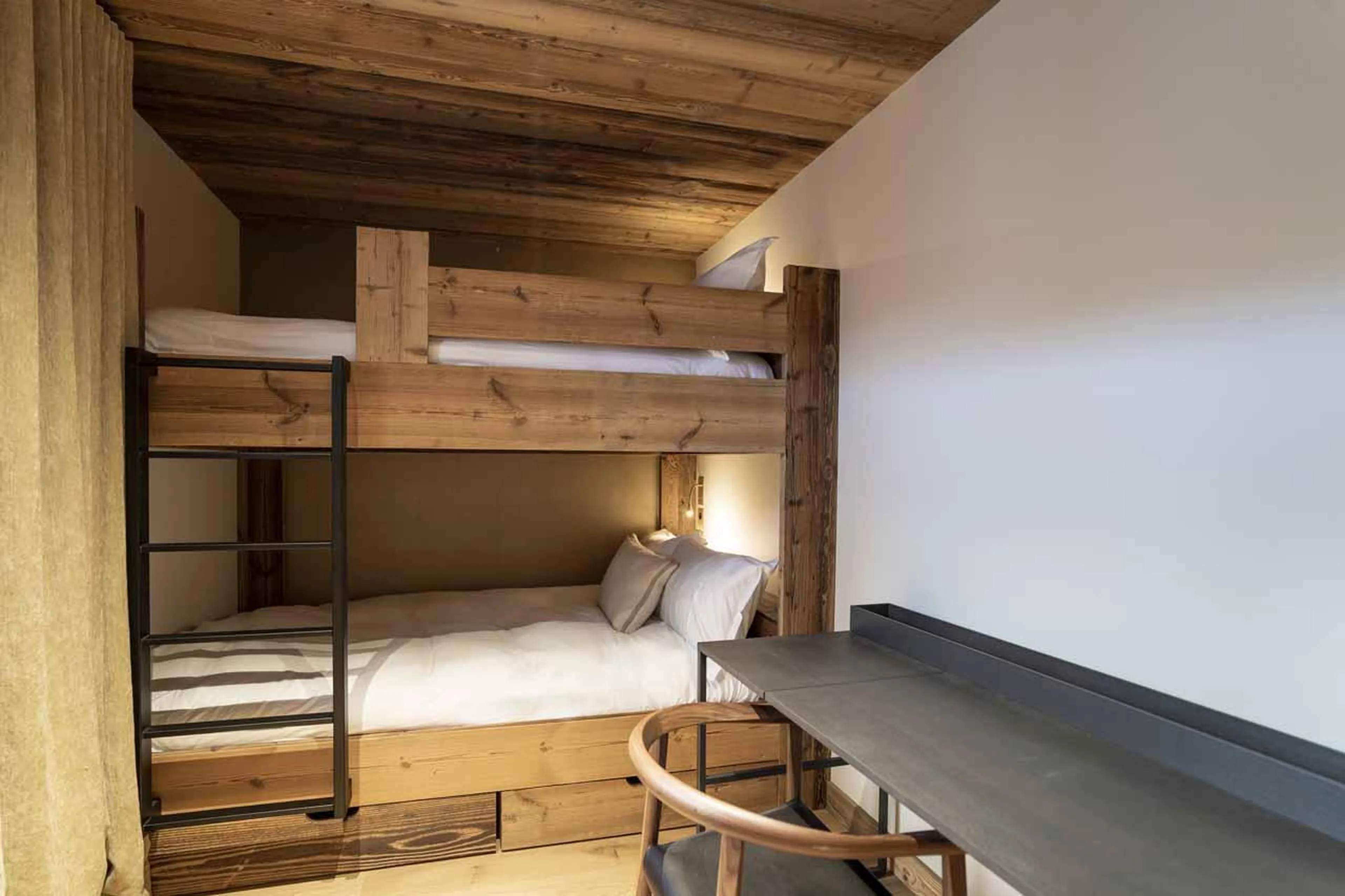 Bedroom three at Apartment Portillo in Meribel