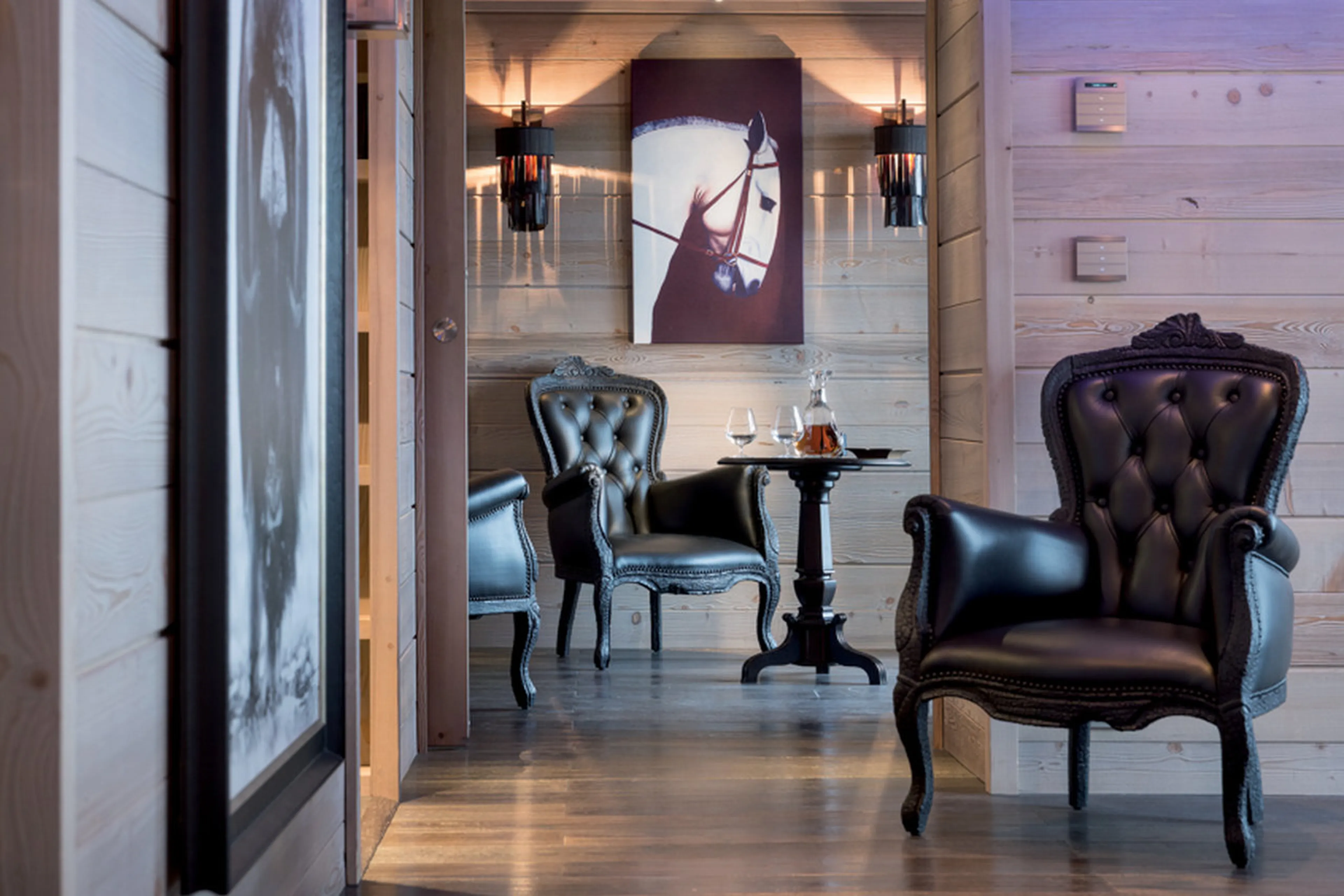 Cigar room with fine selection of whiskeys in Apartment Ruby in Courchevel 1850