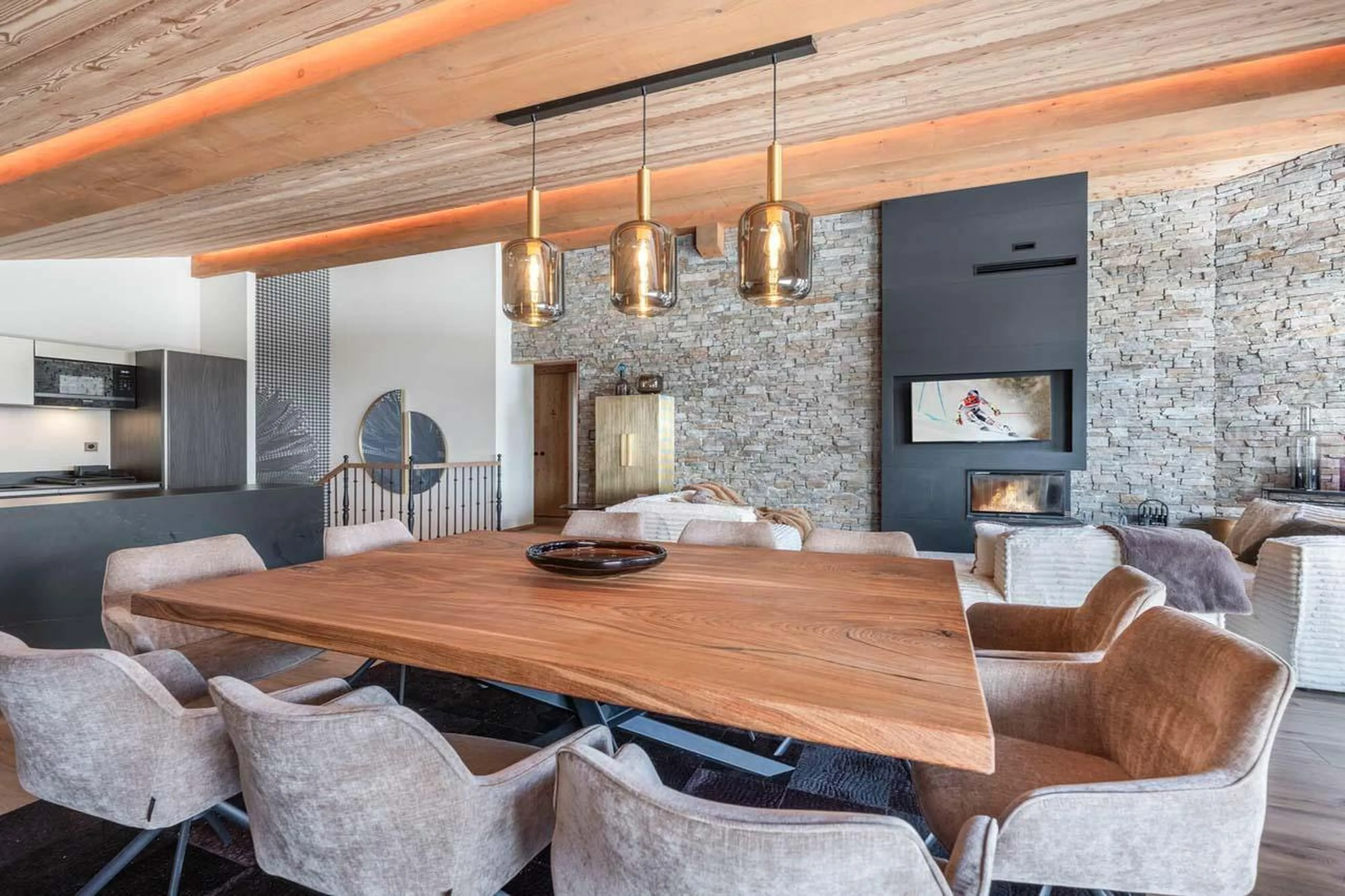 Dining table at Apartment Sirio in Courchevel 1850