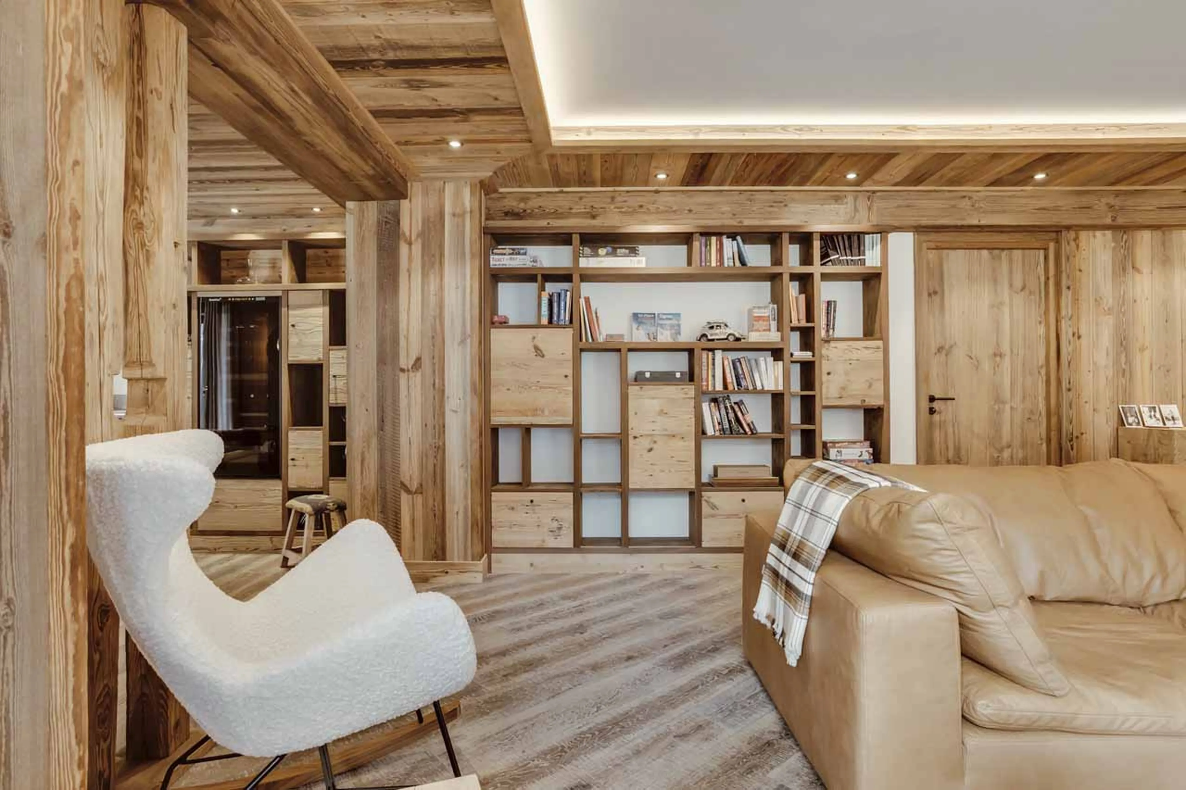 Book shelf at Apartment Slopeside in Val d'Isere