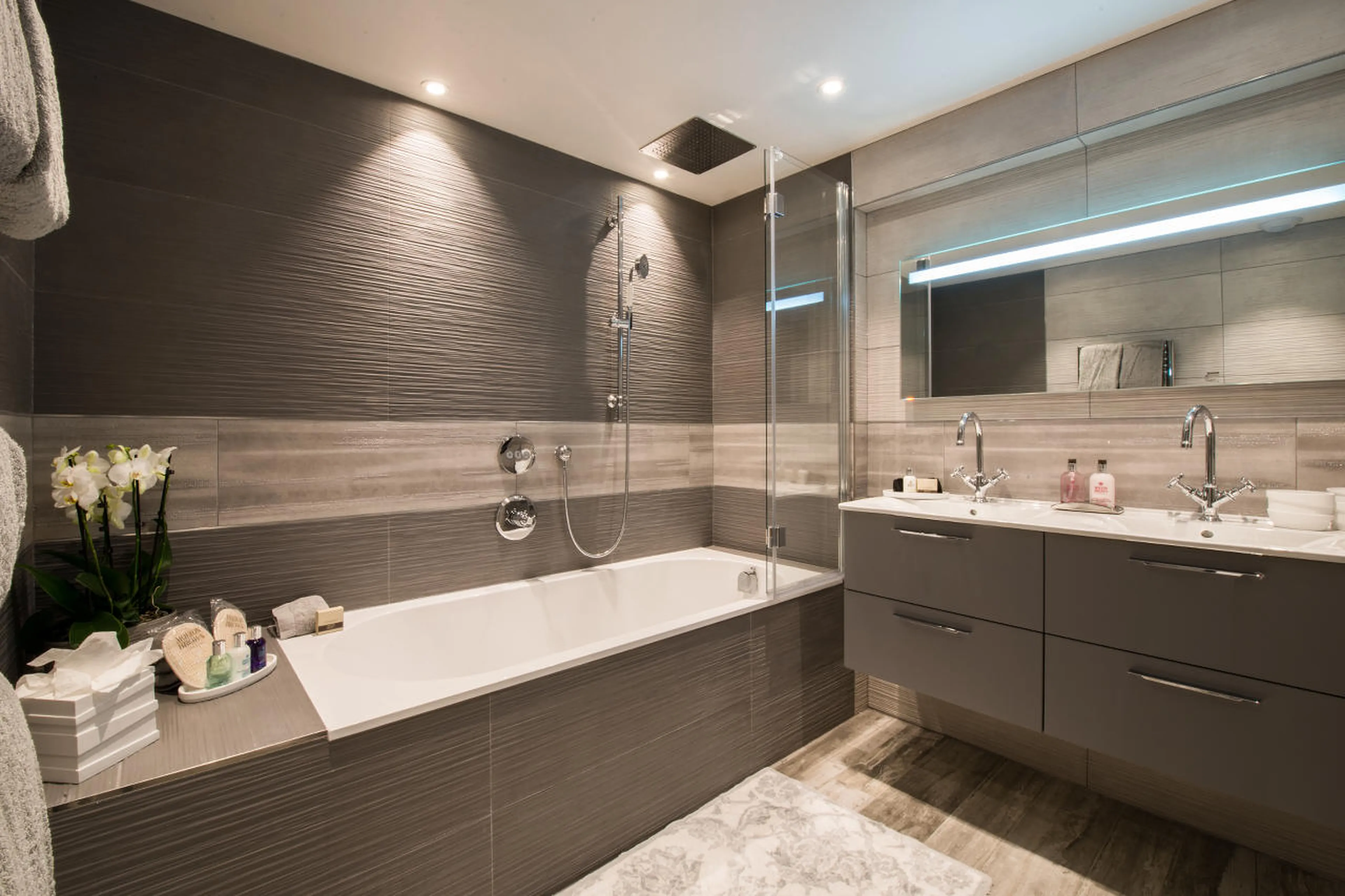 Bathroom one at Chalet Sweet Escape in Courchevel 1850