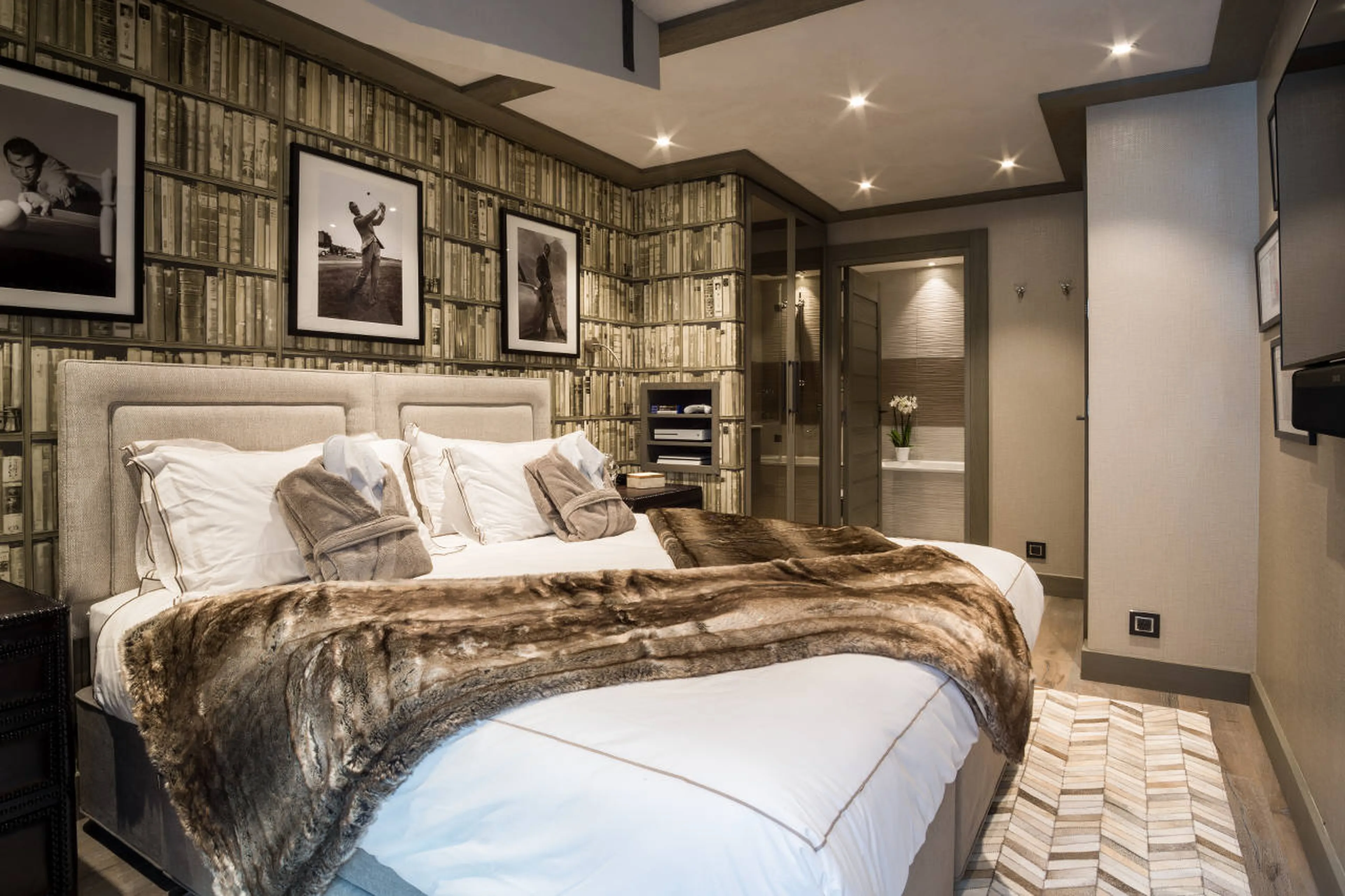 Bedroom three at Chalet Sweet Escape in Courchevel 1850
