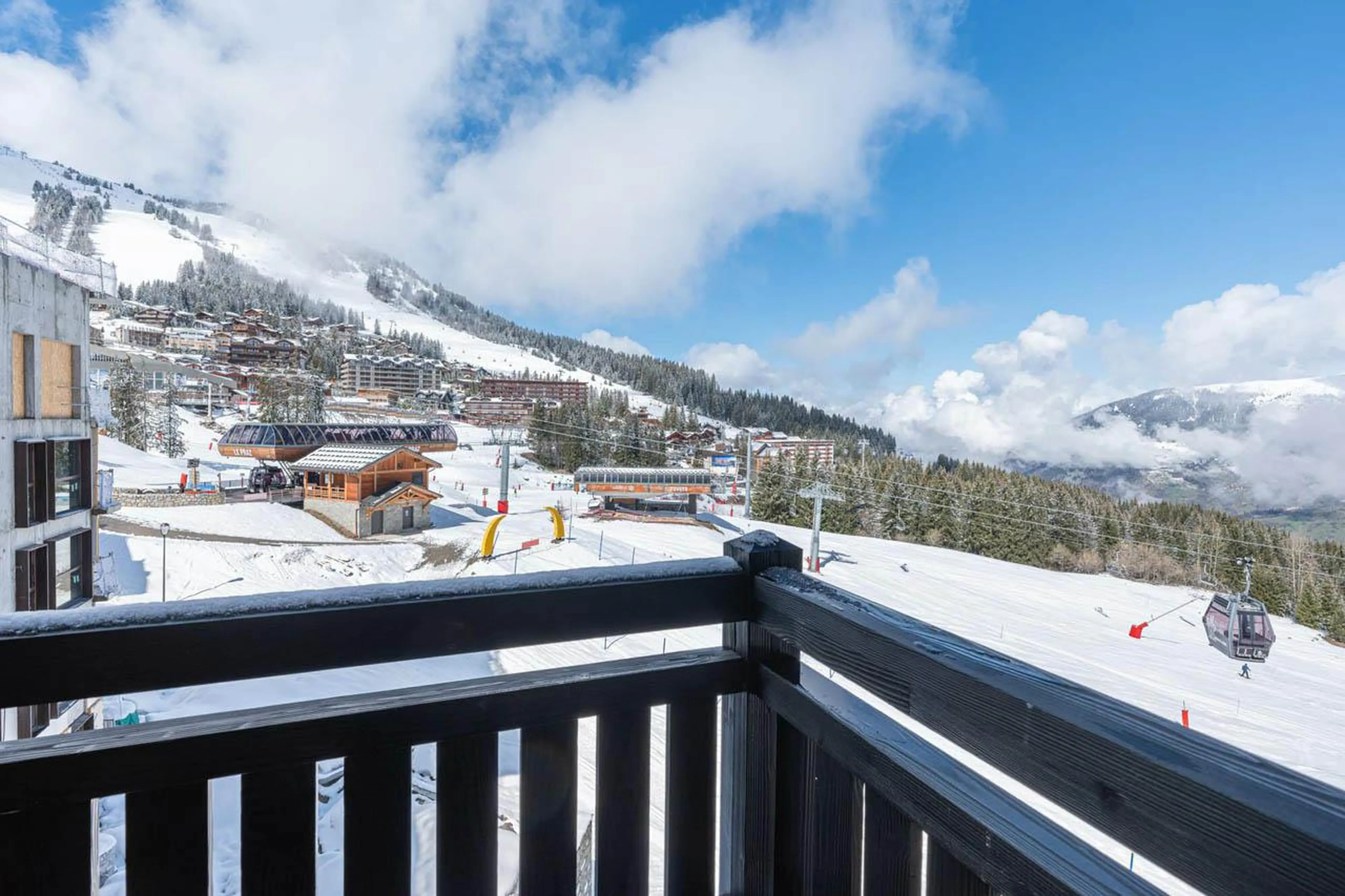 Balcony with spectacular mountain views at Apartment Tintoretto in Courchevel 1850