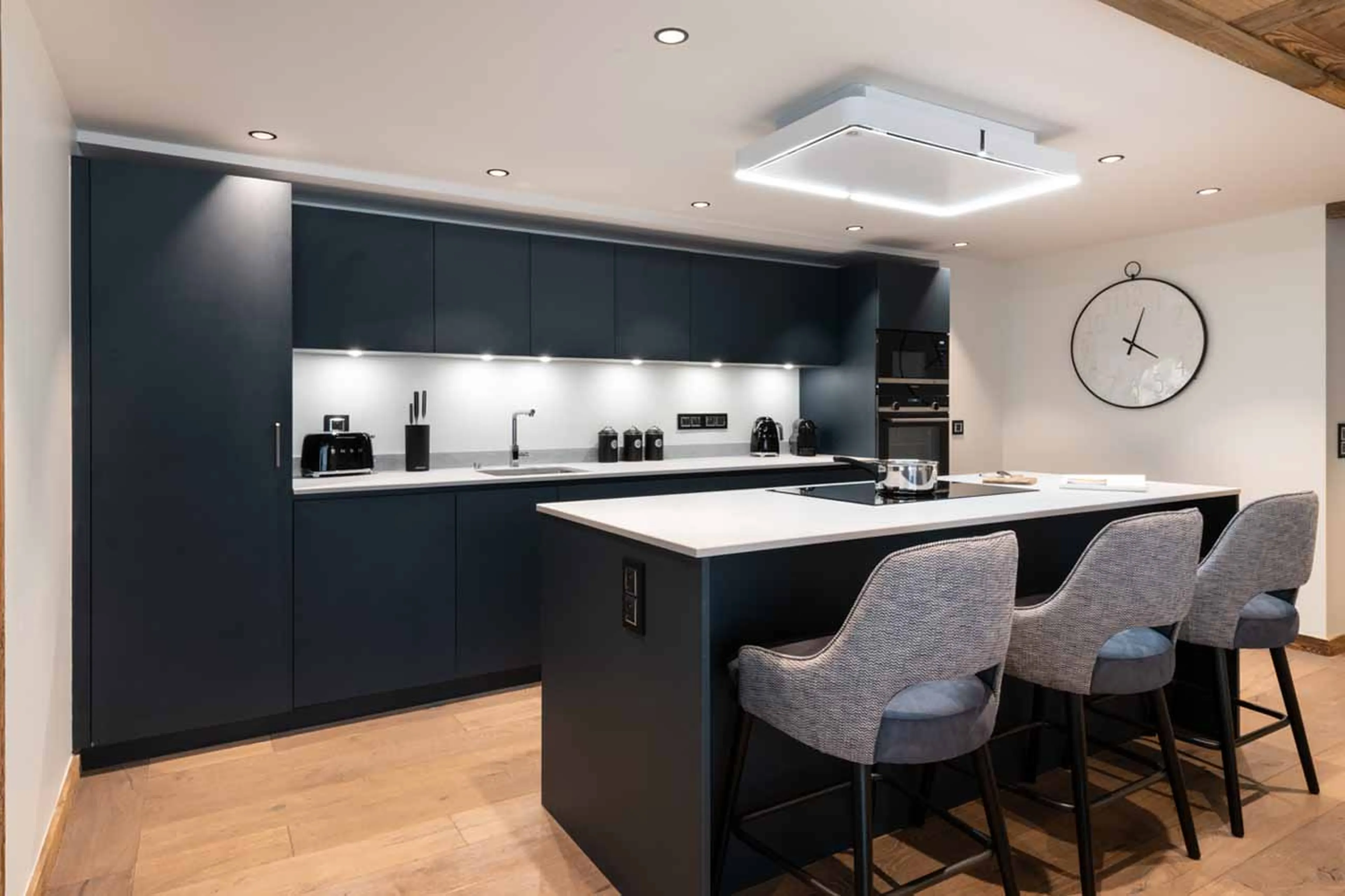 Kitchen at Vail Lodge Apartment B12, Val d'Isere