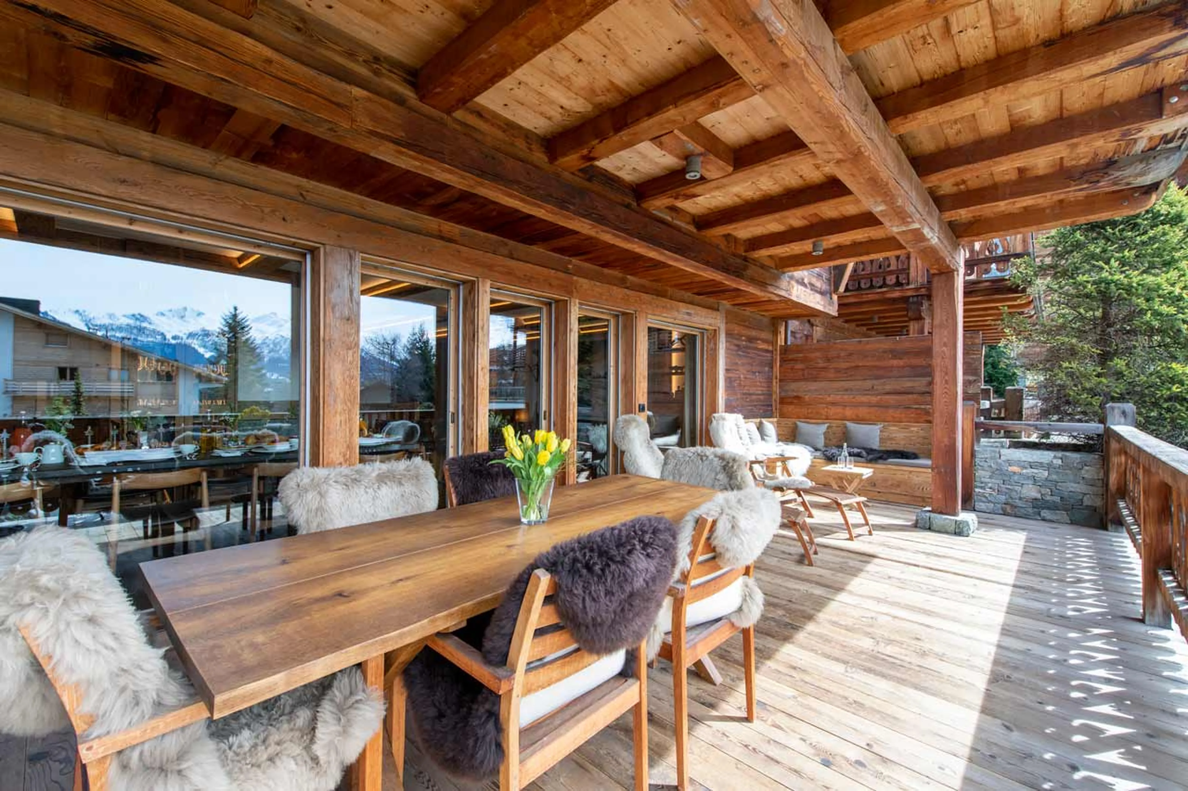 Sunny balcony of Apartment Victoria 111 in Verbier