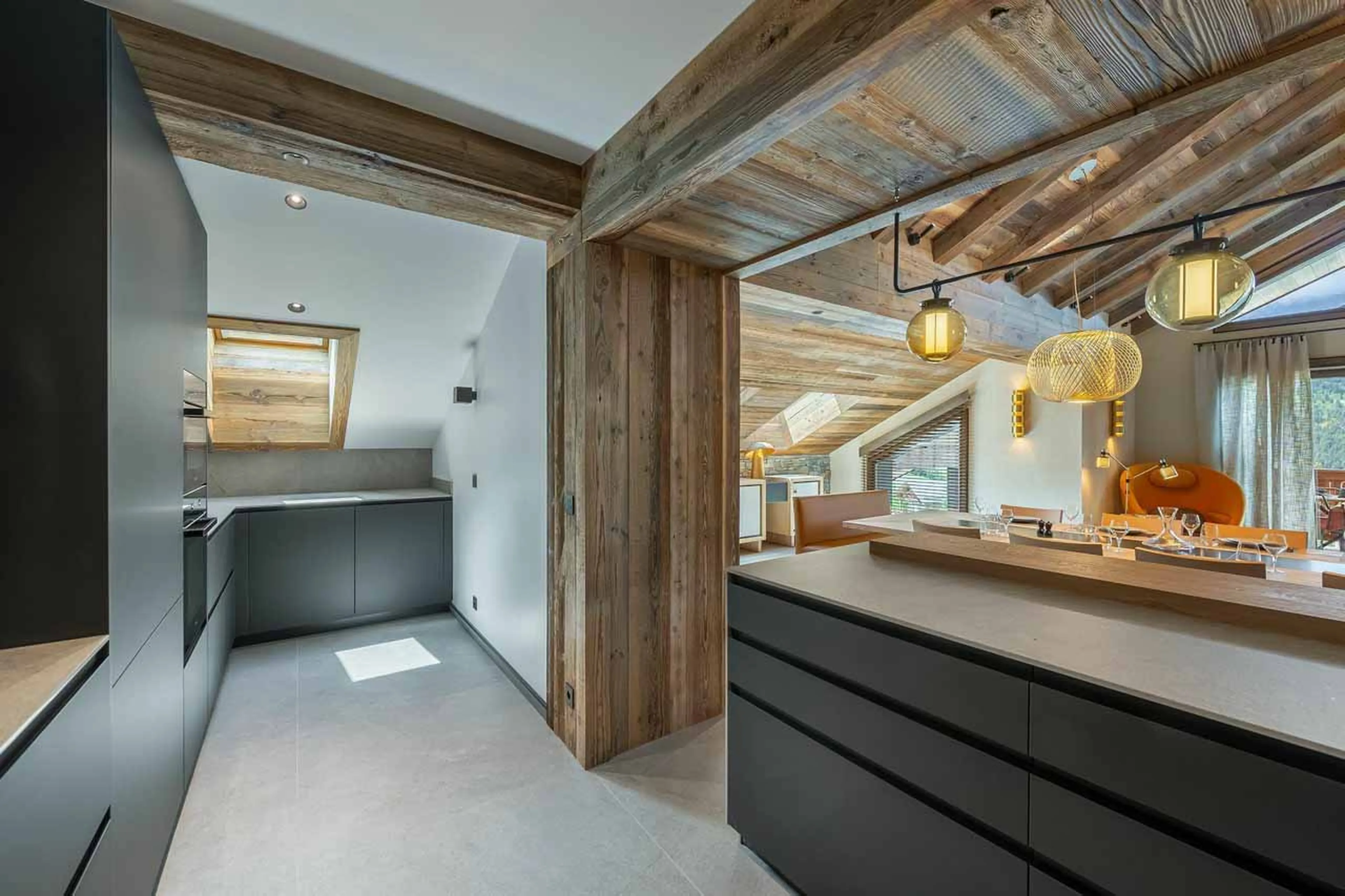 Kitchen with breakfast bar at Apartment Village de l'Orée 405 in Meribel