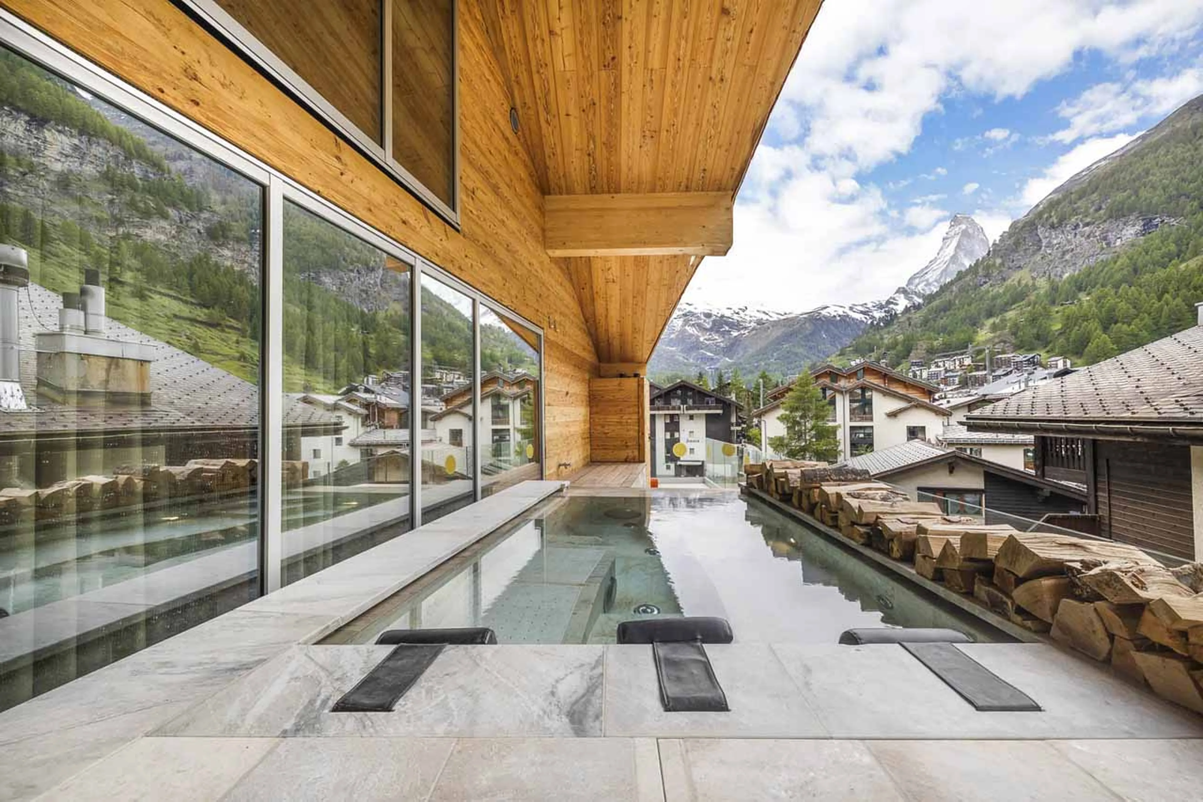 Hot tub at Apartment Wild Heart in Zermatt