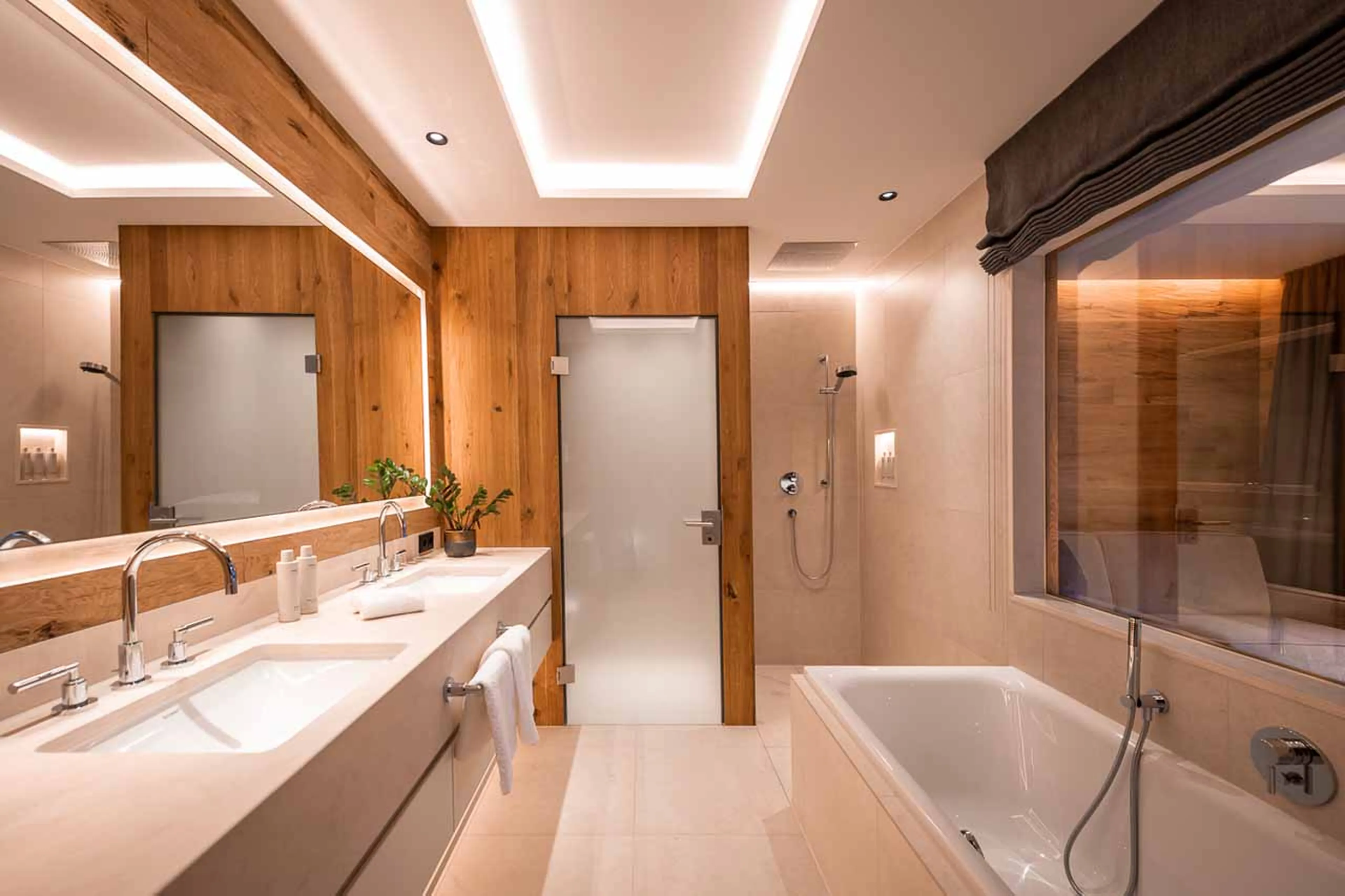 Bathroom two at Arla Luxury Home in Lech
