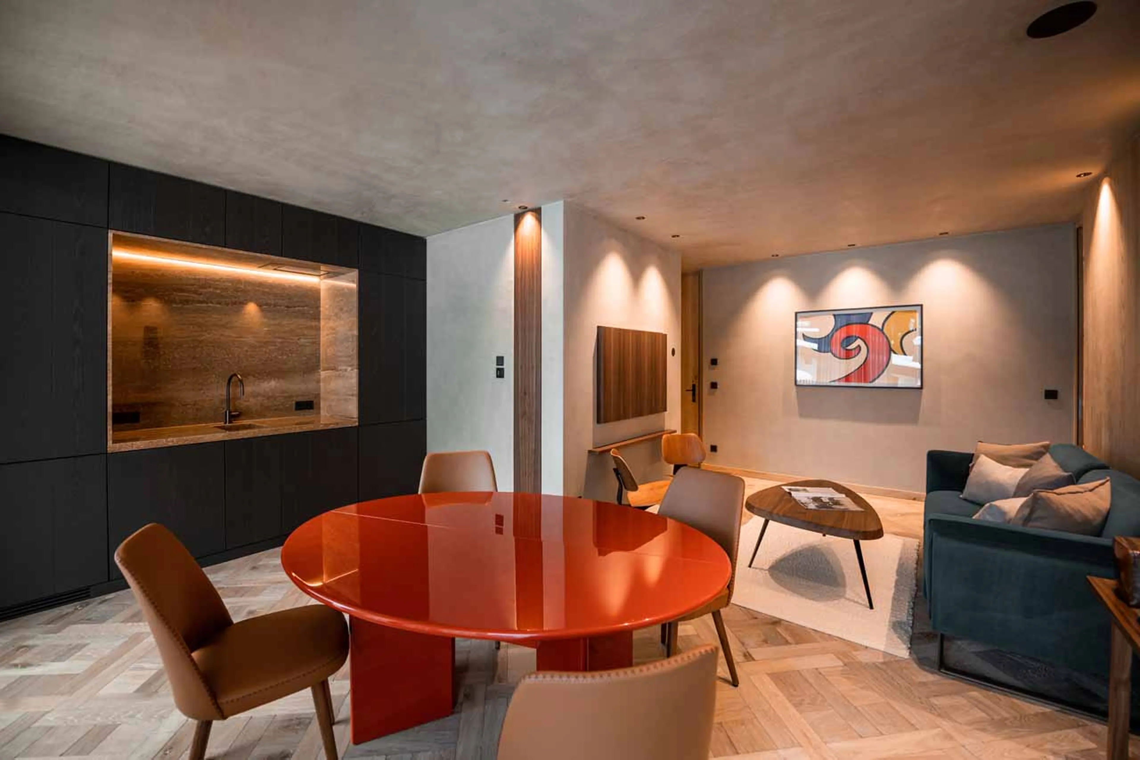 Dining area at Arla Modern Art Suite in Lech