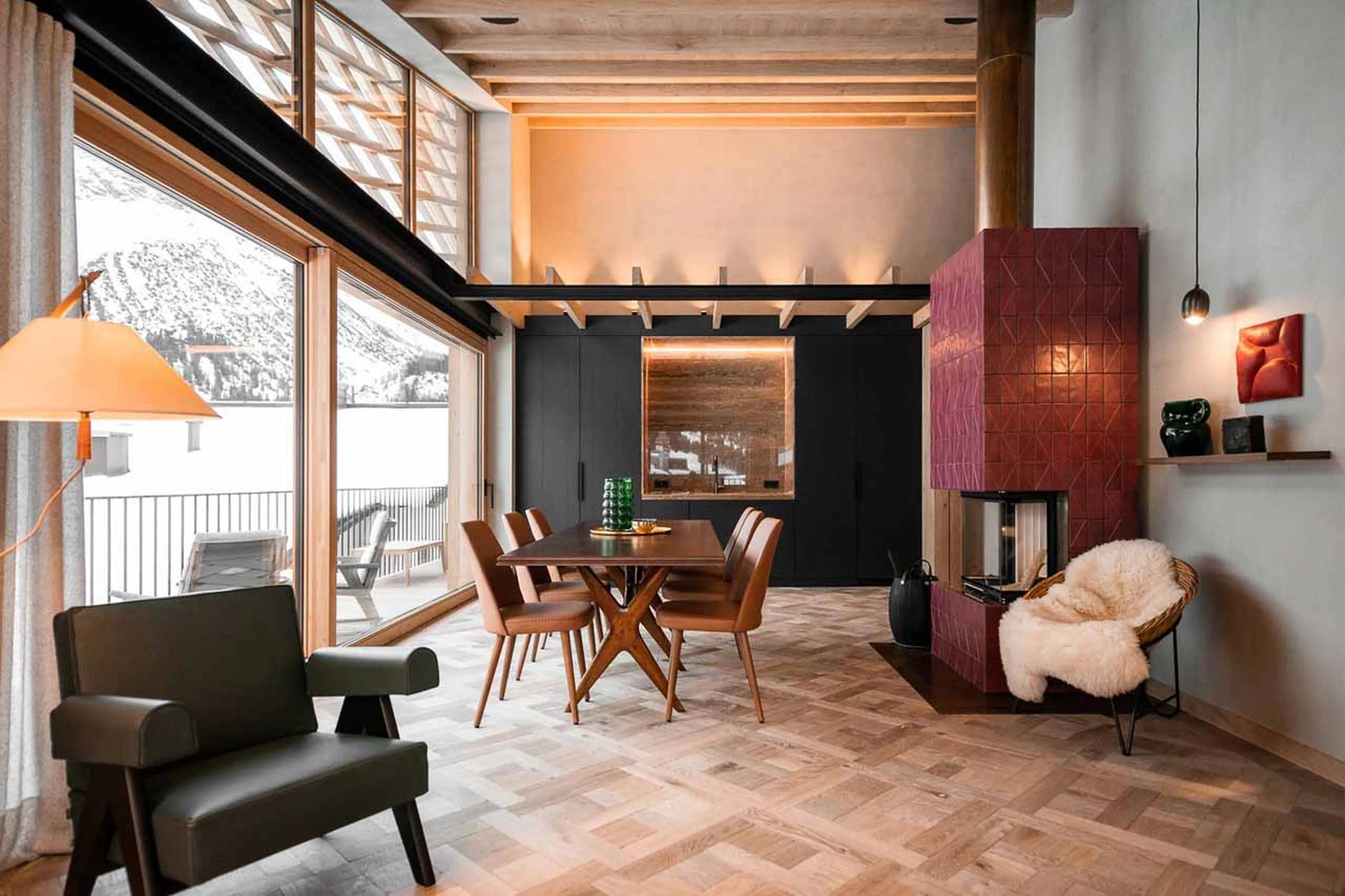 Dining area at Arla Vintage Suite in Lech