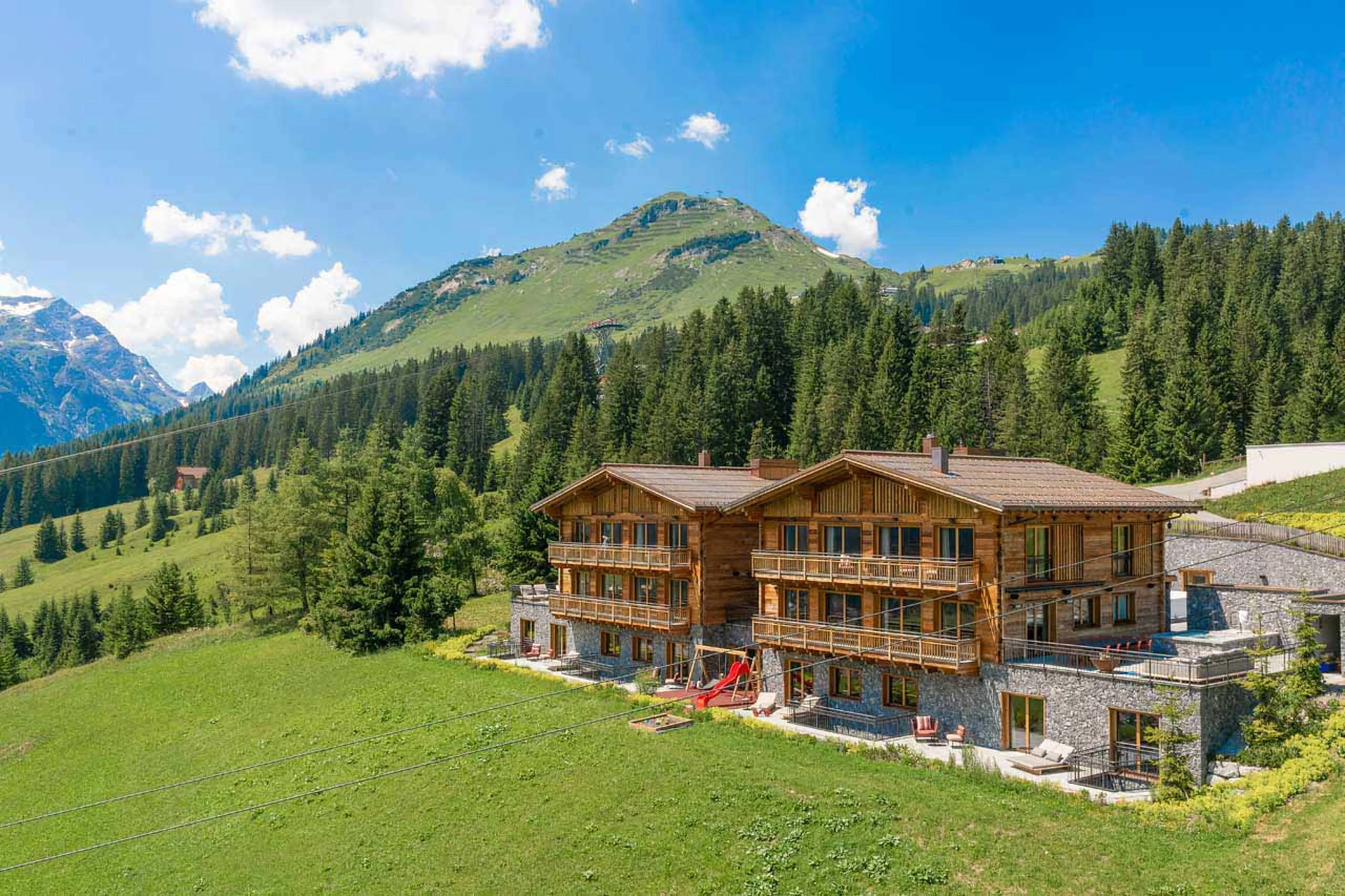 Arula Chalets in Lech in summer