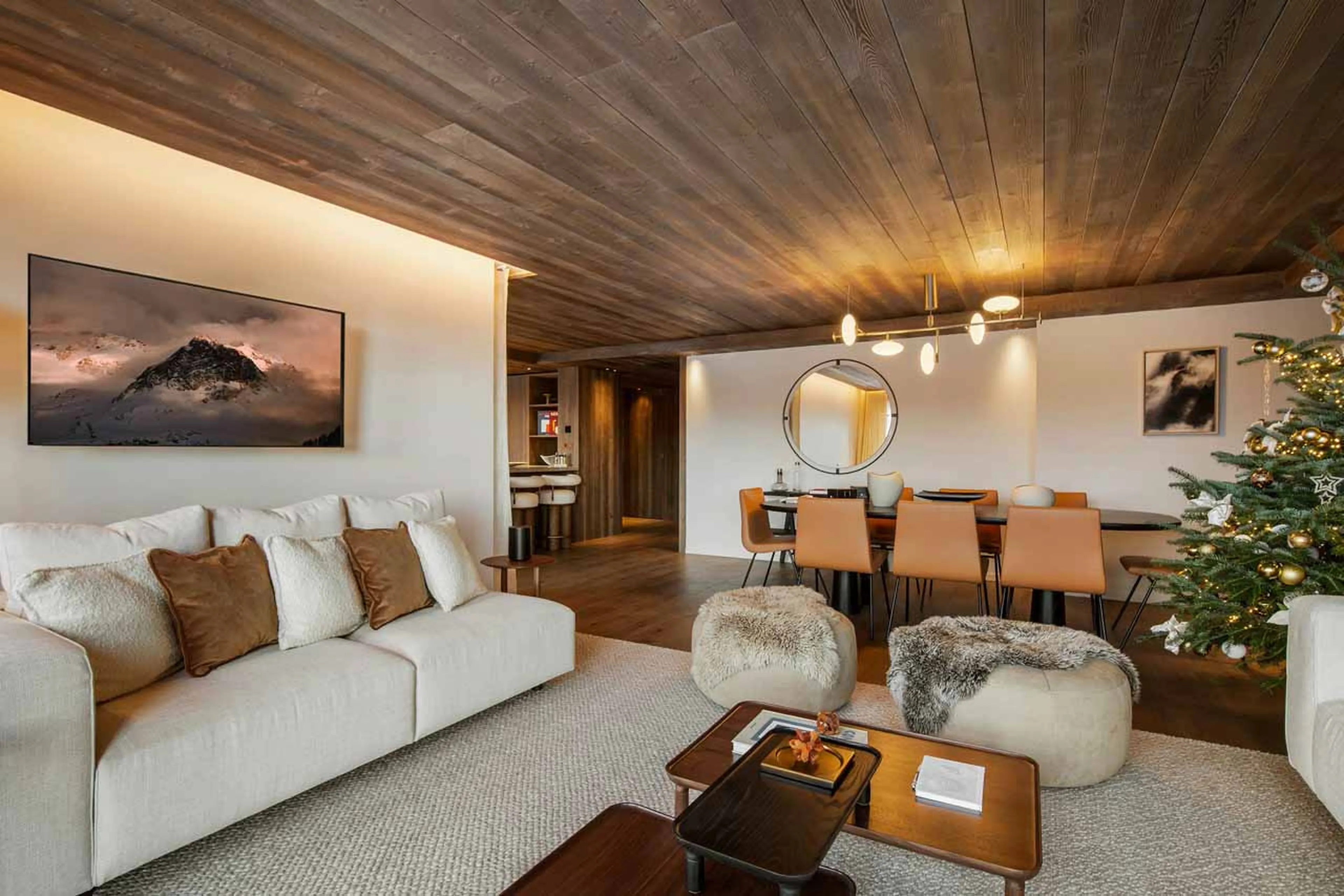 Living and dining area at Atmosphere 202 in Courchevel 1850