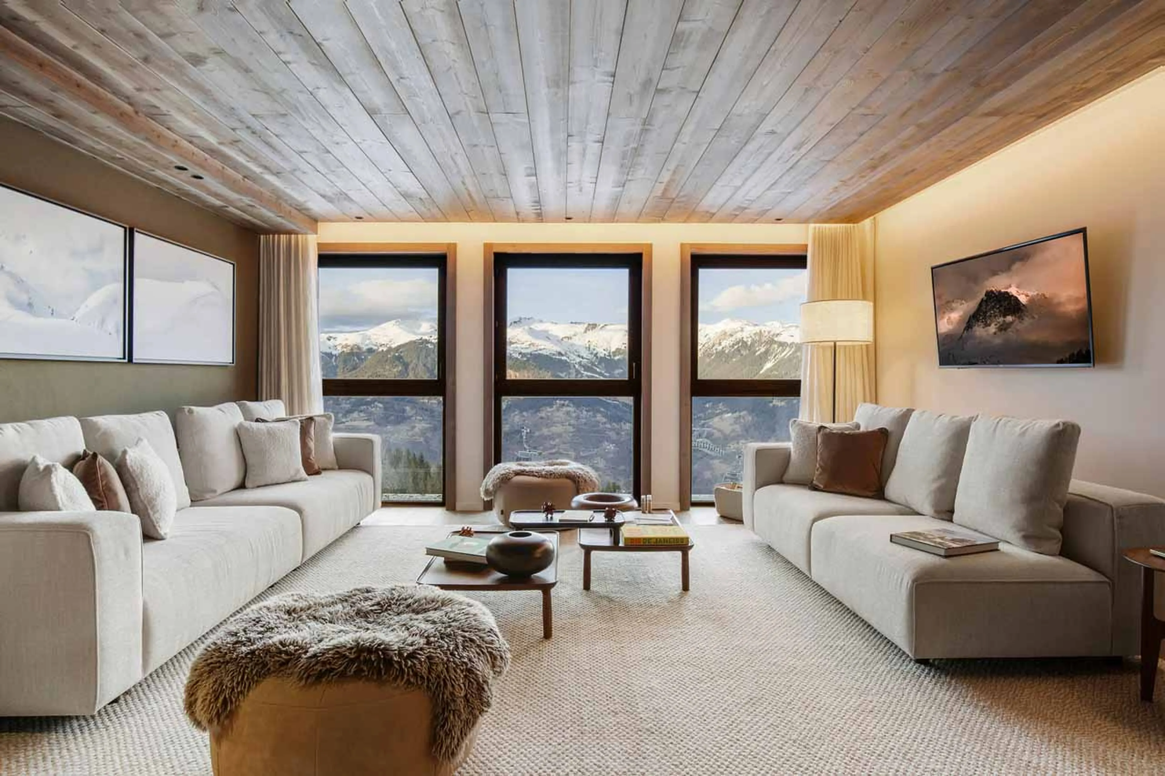 Living area at Atmosphere 302 in Courchevel 1850