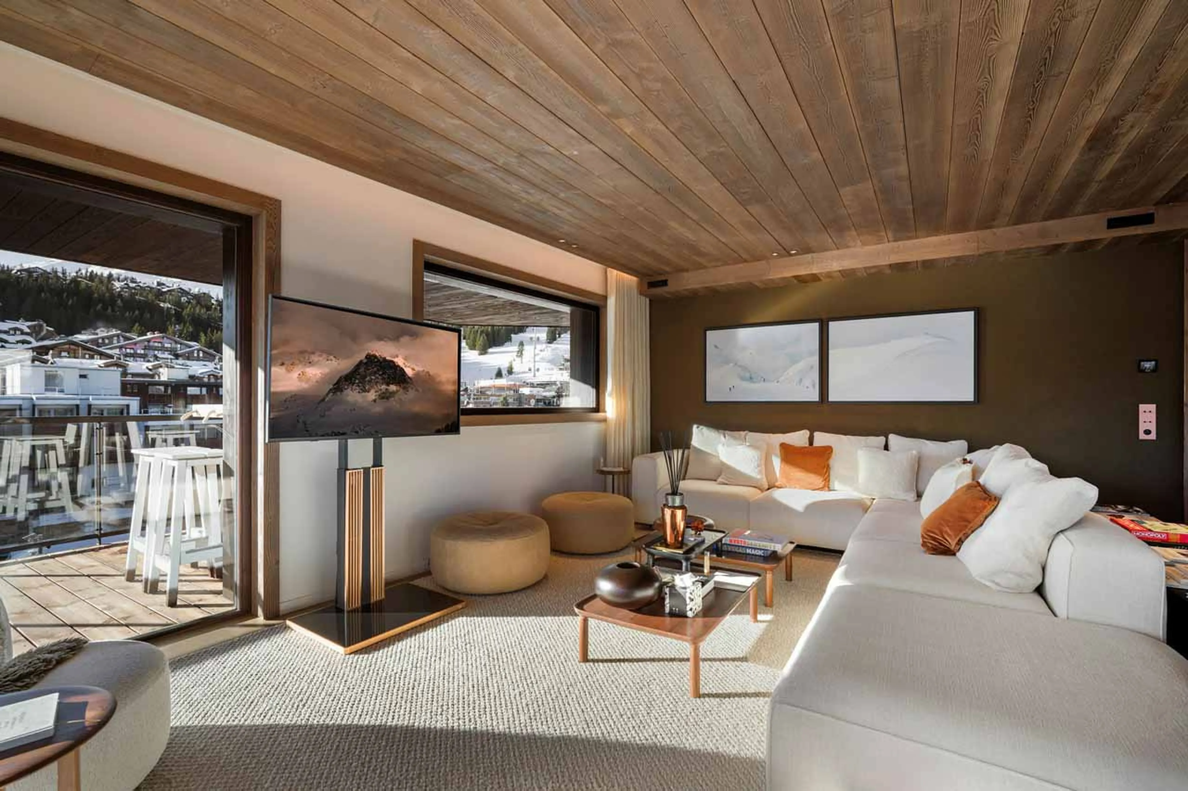Living area with access to balcony at Atmosphere 802 in Courchevel 1850