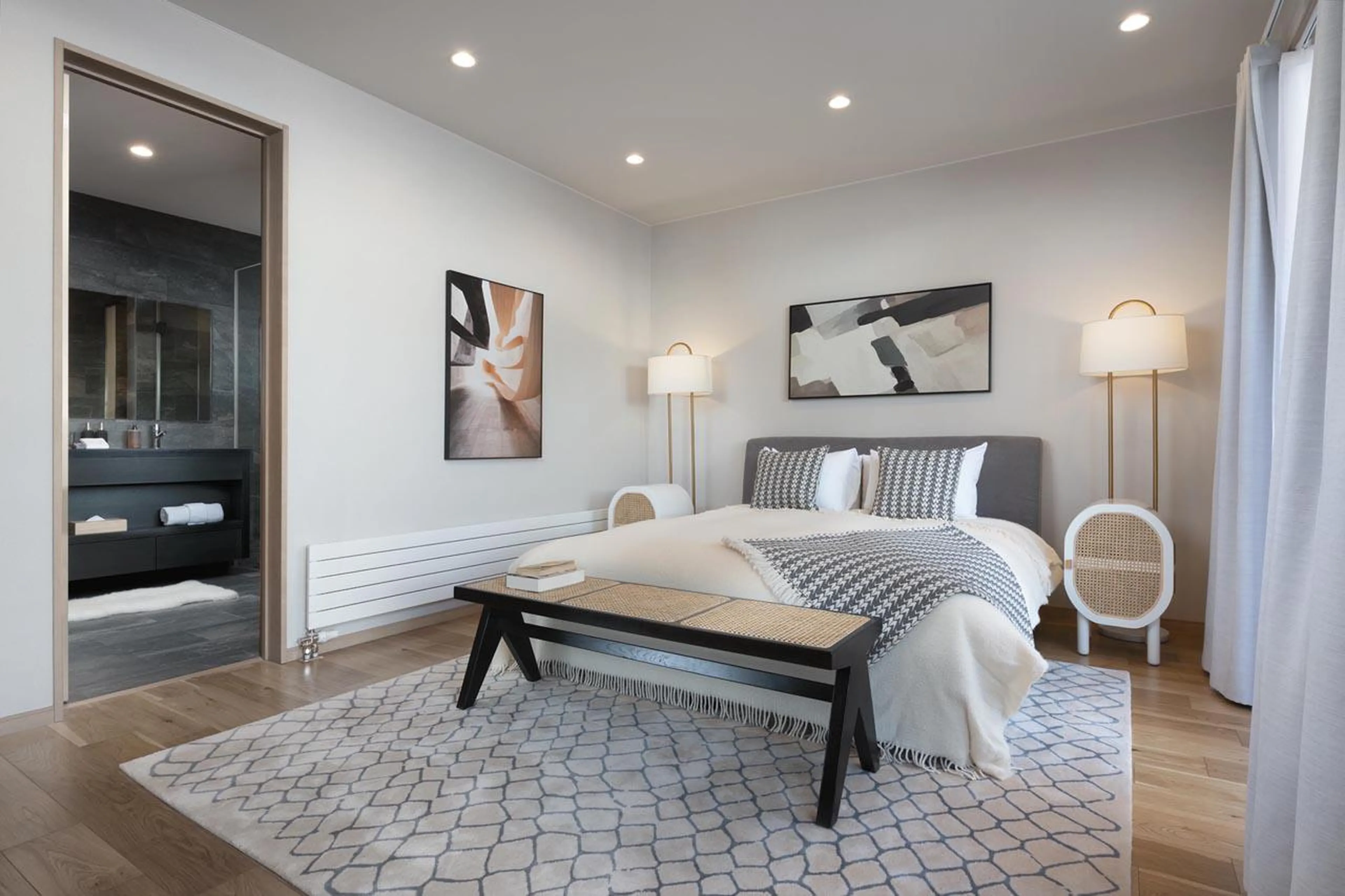 Bedroom 1 with en-suite at Awayuki Villa in Niseko