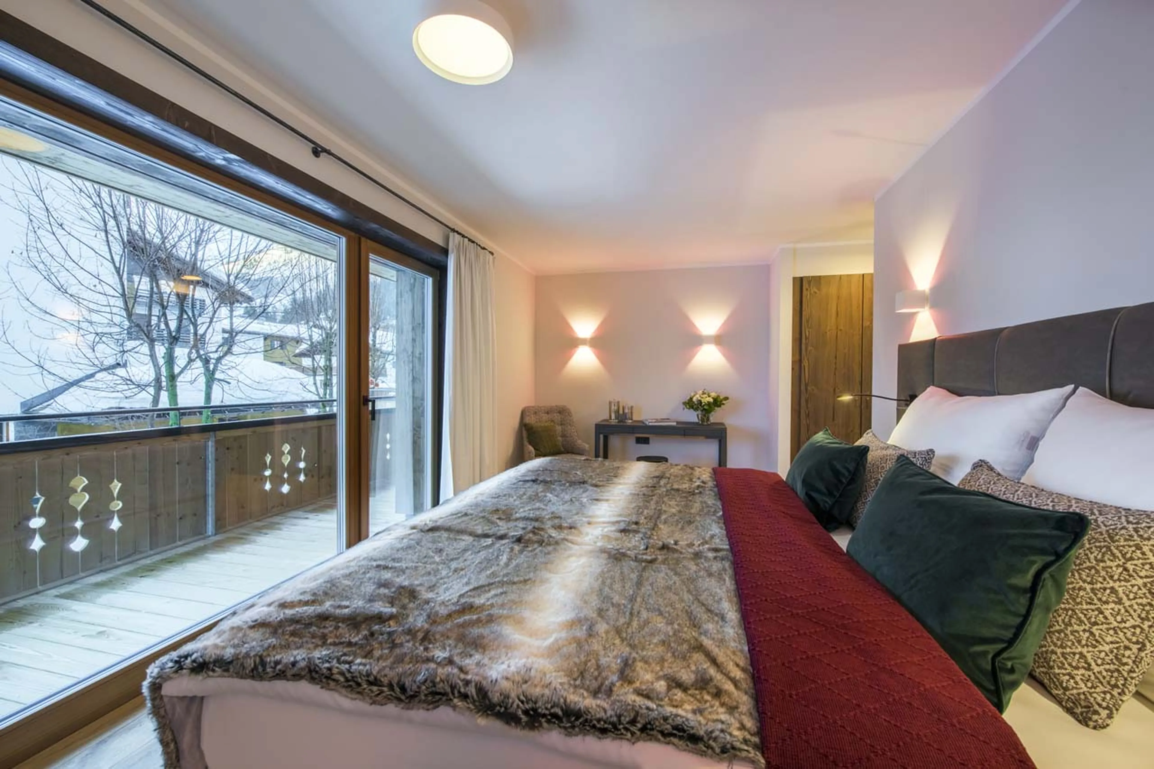 Bedroom three balcony at Exterior of Balegia Apartment 3 in Lech