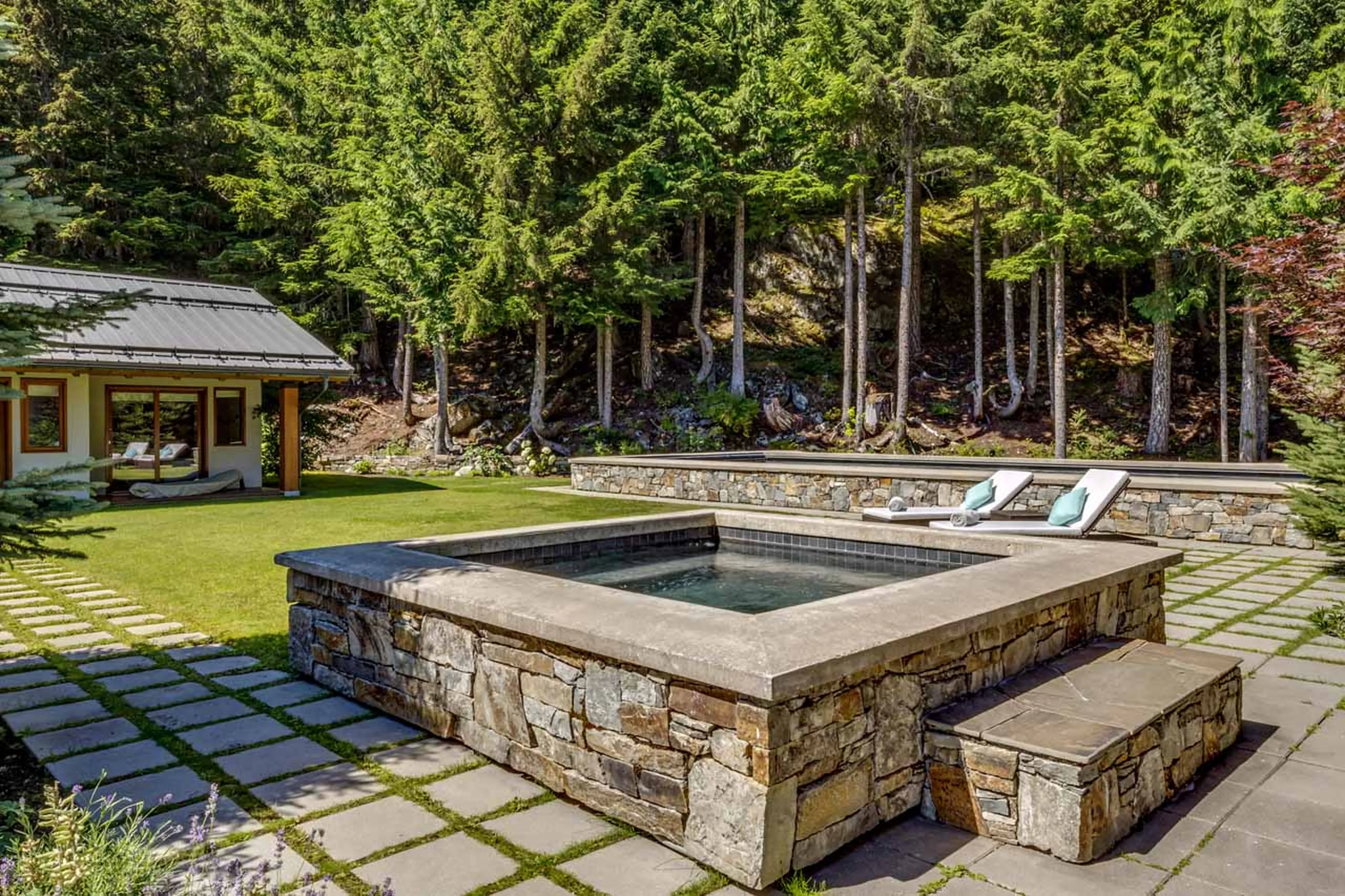 hot tub at Belmont Estate in Whistler