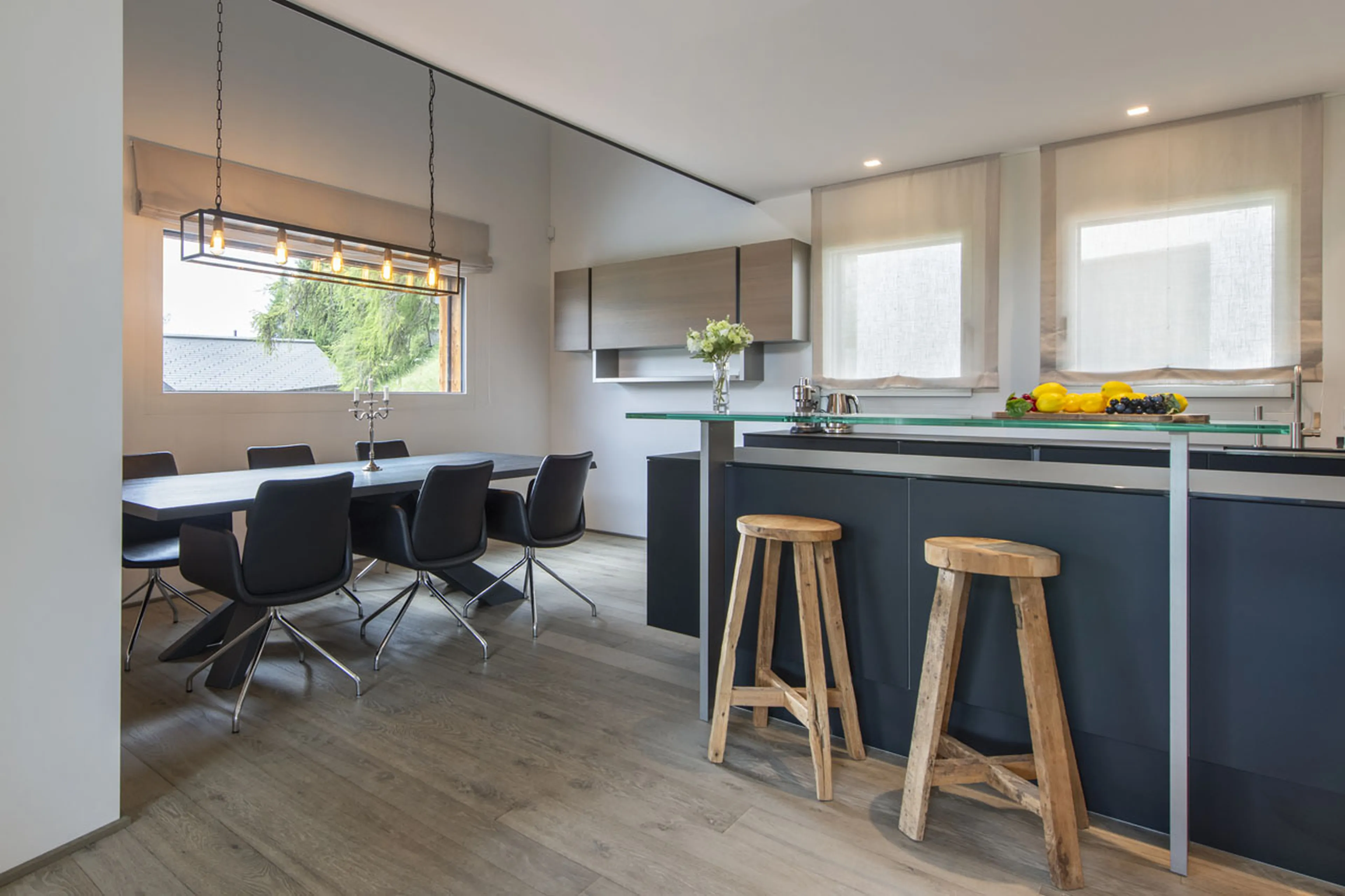 Dining area and kitchen  at Buelenhorn in Bortji Estate in Davos