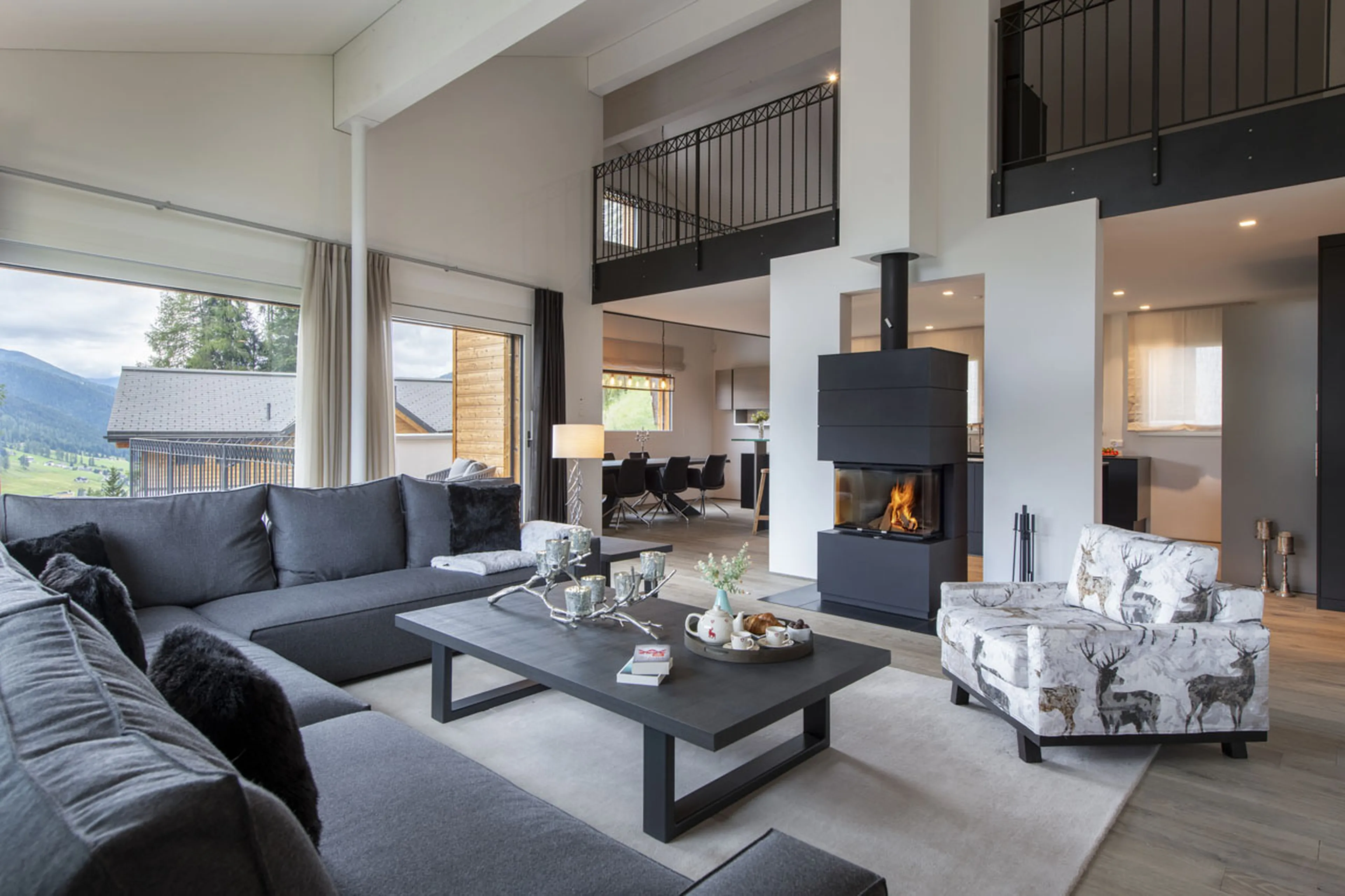 Open-plan living area  at Buelenhorn in Bortji Estate in Davos