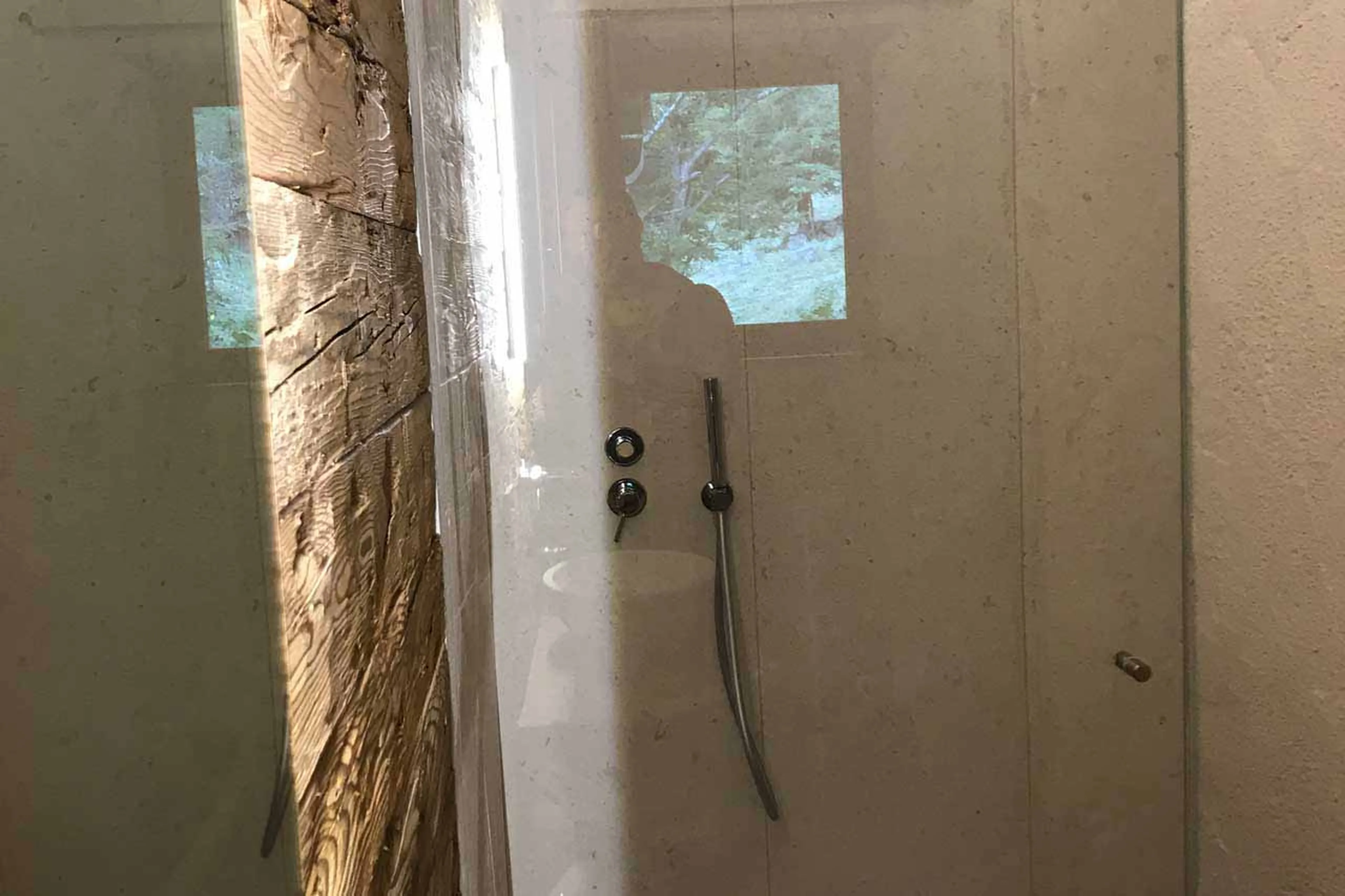 Shower room three at Cesa del Louf in Arabba