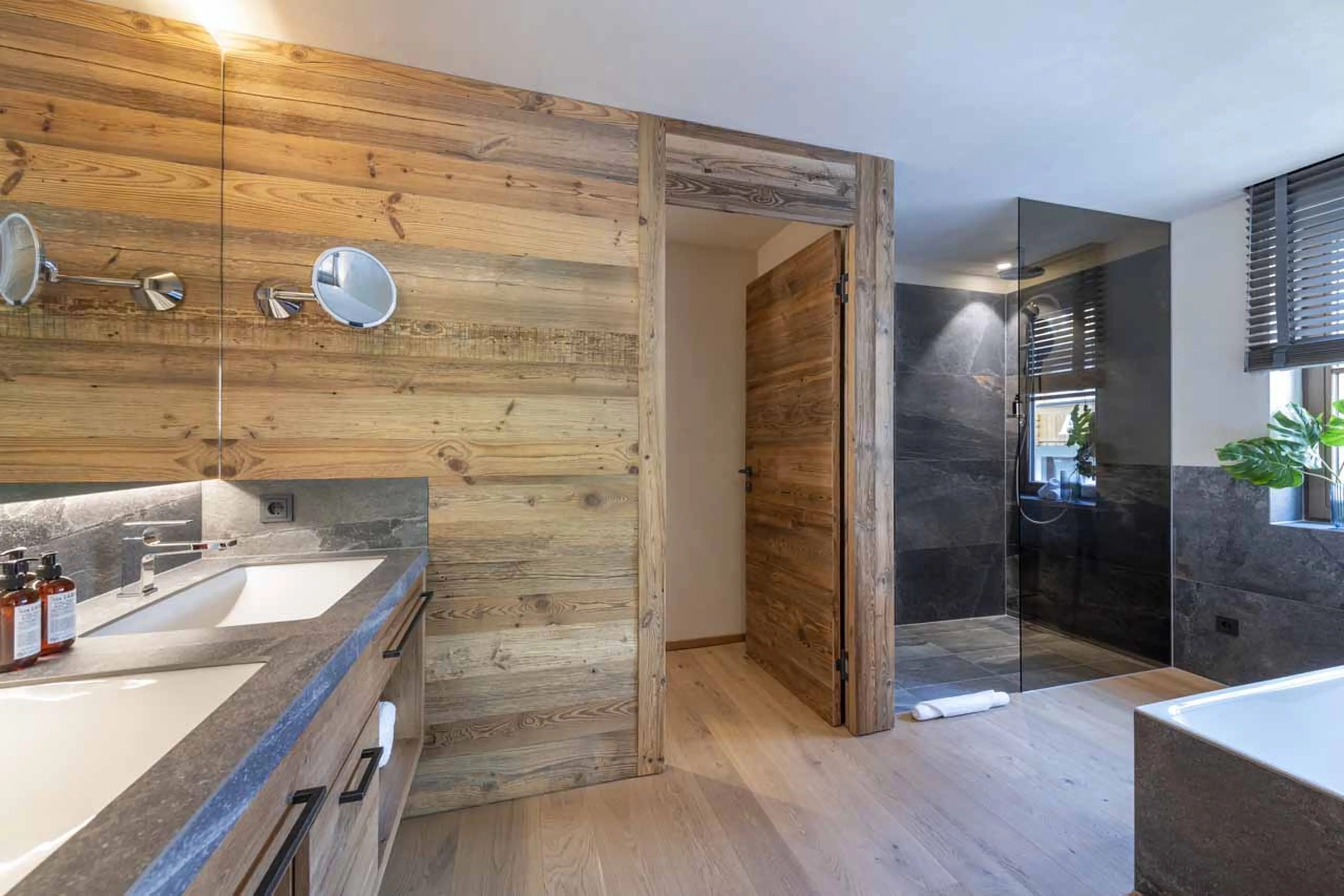 Bathroom three at Chalech L in Lech