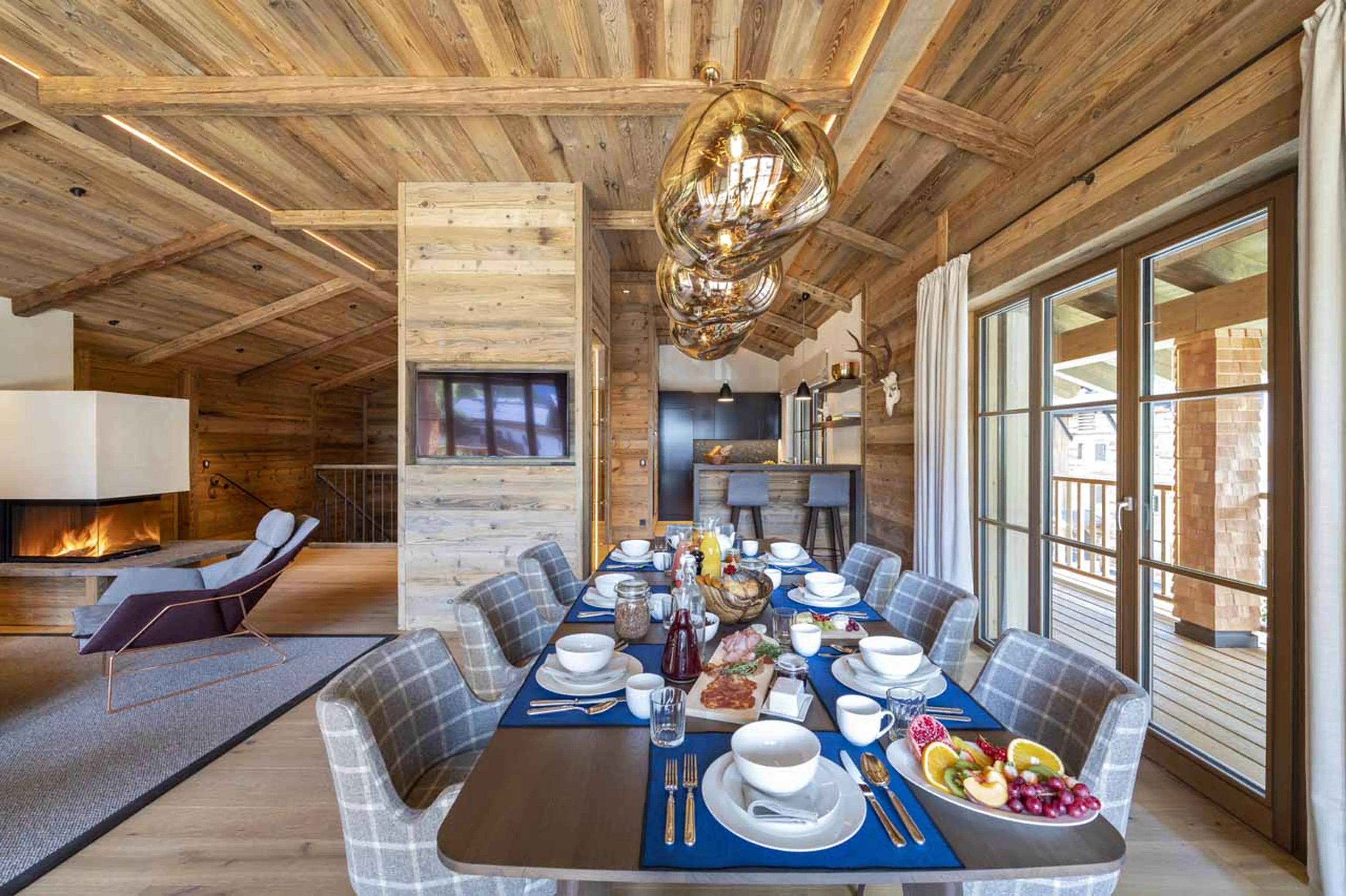 Dining table at Chalech L in Lech