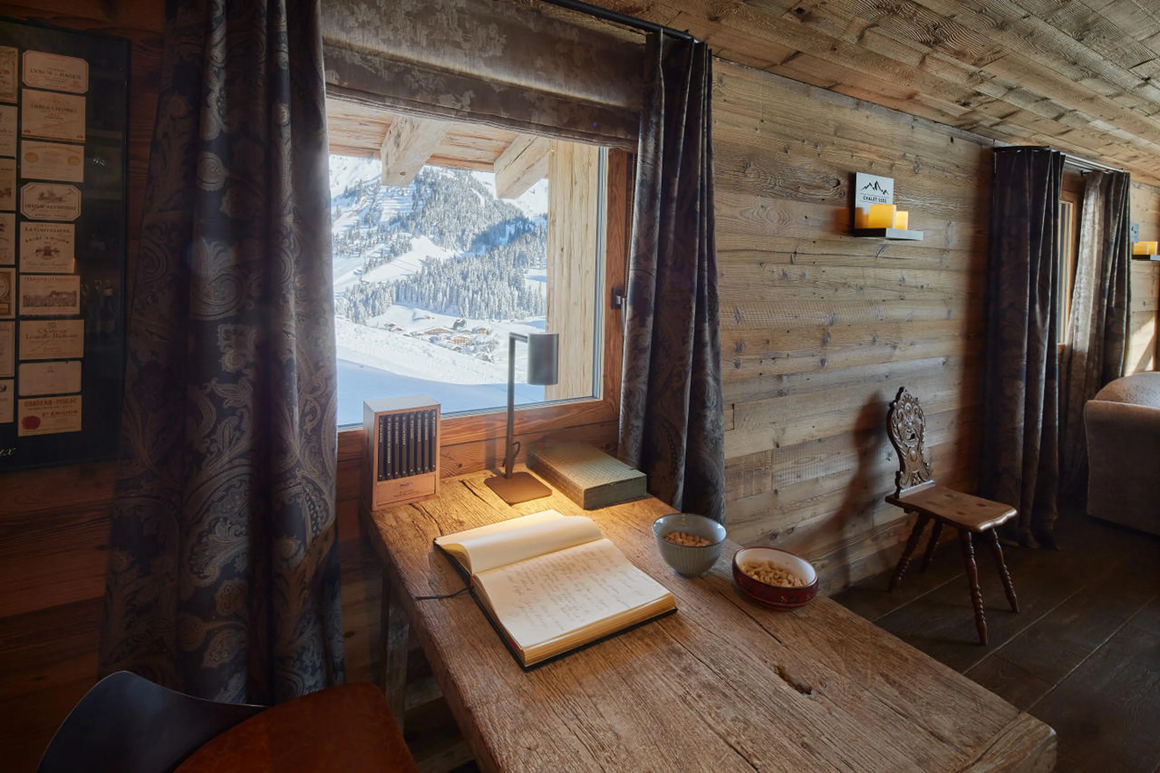 Counter at wine bar in Chalet 1551 in Lech