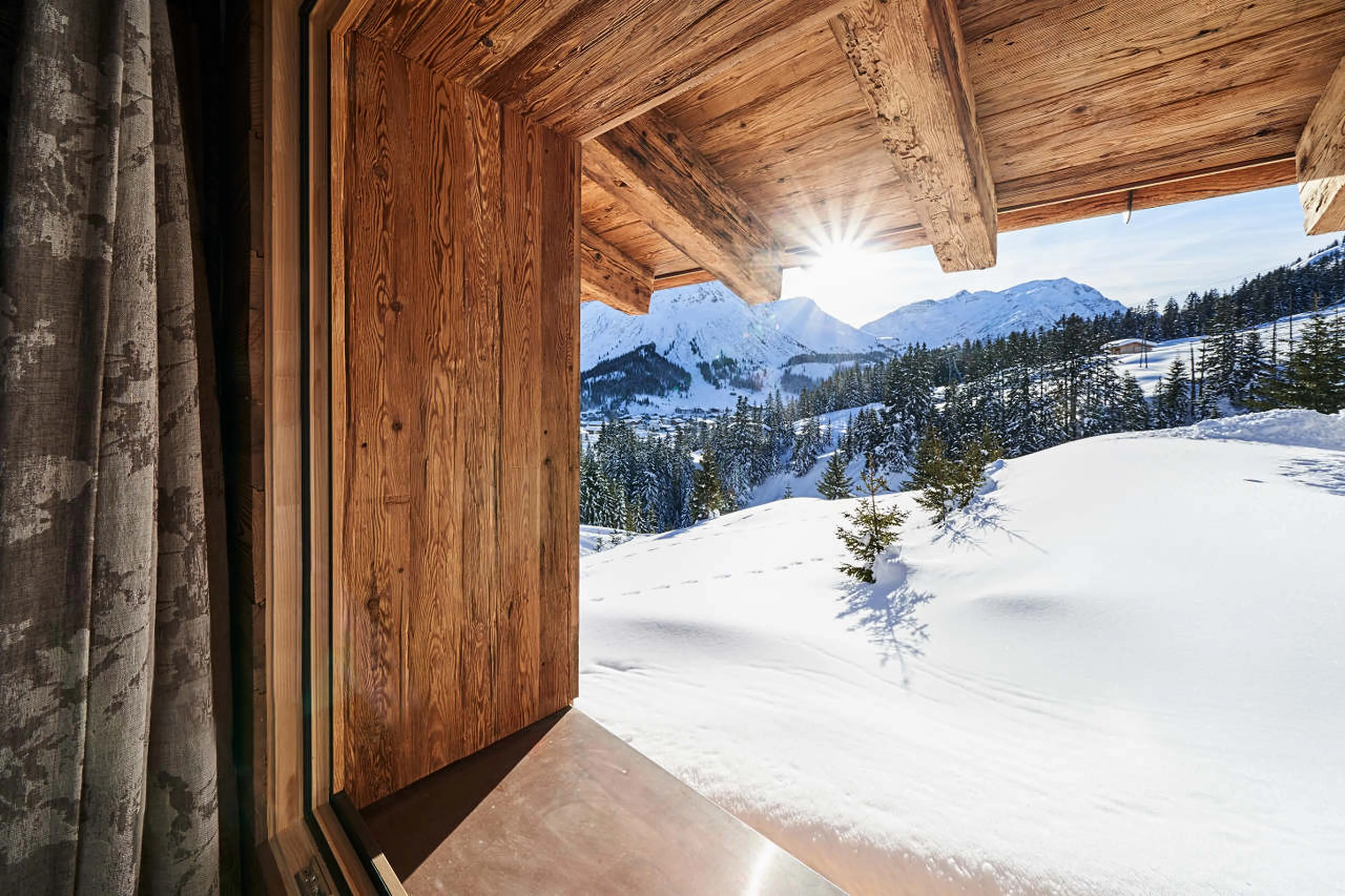 View from window on slopes in Chalet 1551 in Lech