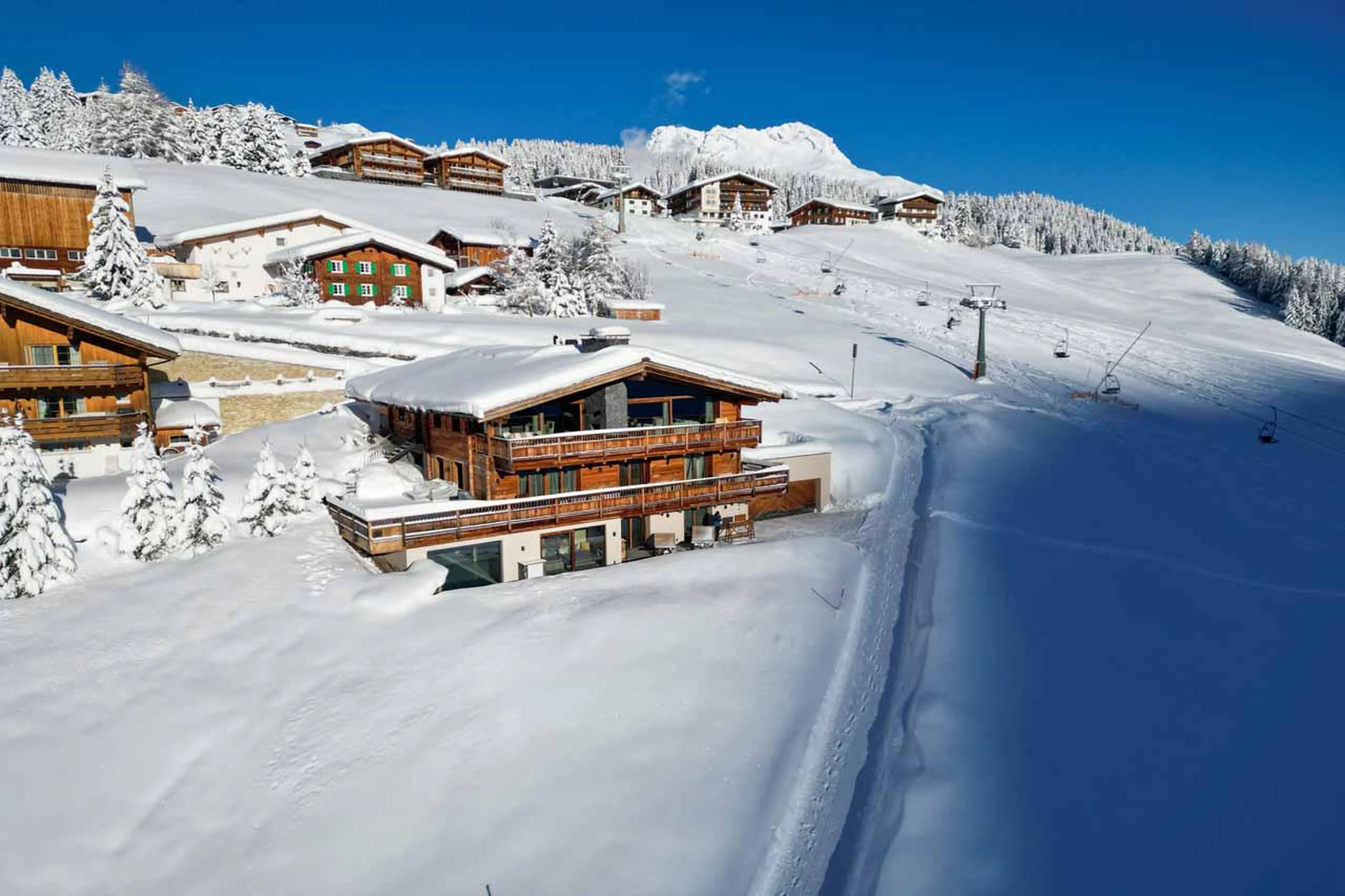 Chalet 1551 in Lech ski in ski out